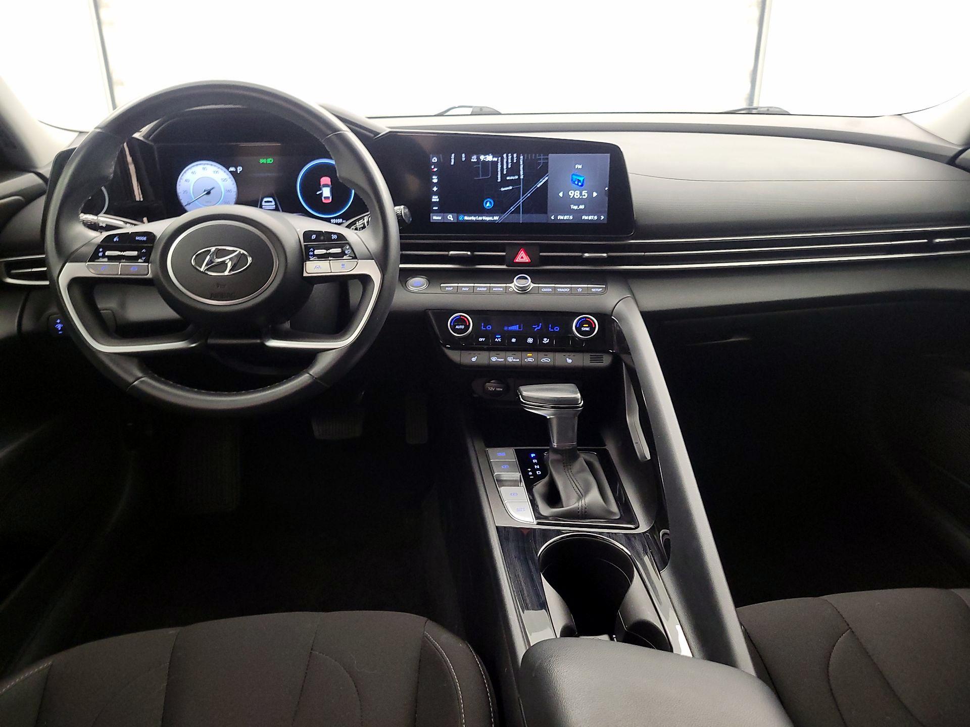 Thumbnail: 2023 Hyundai Elantra - 9