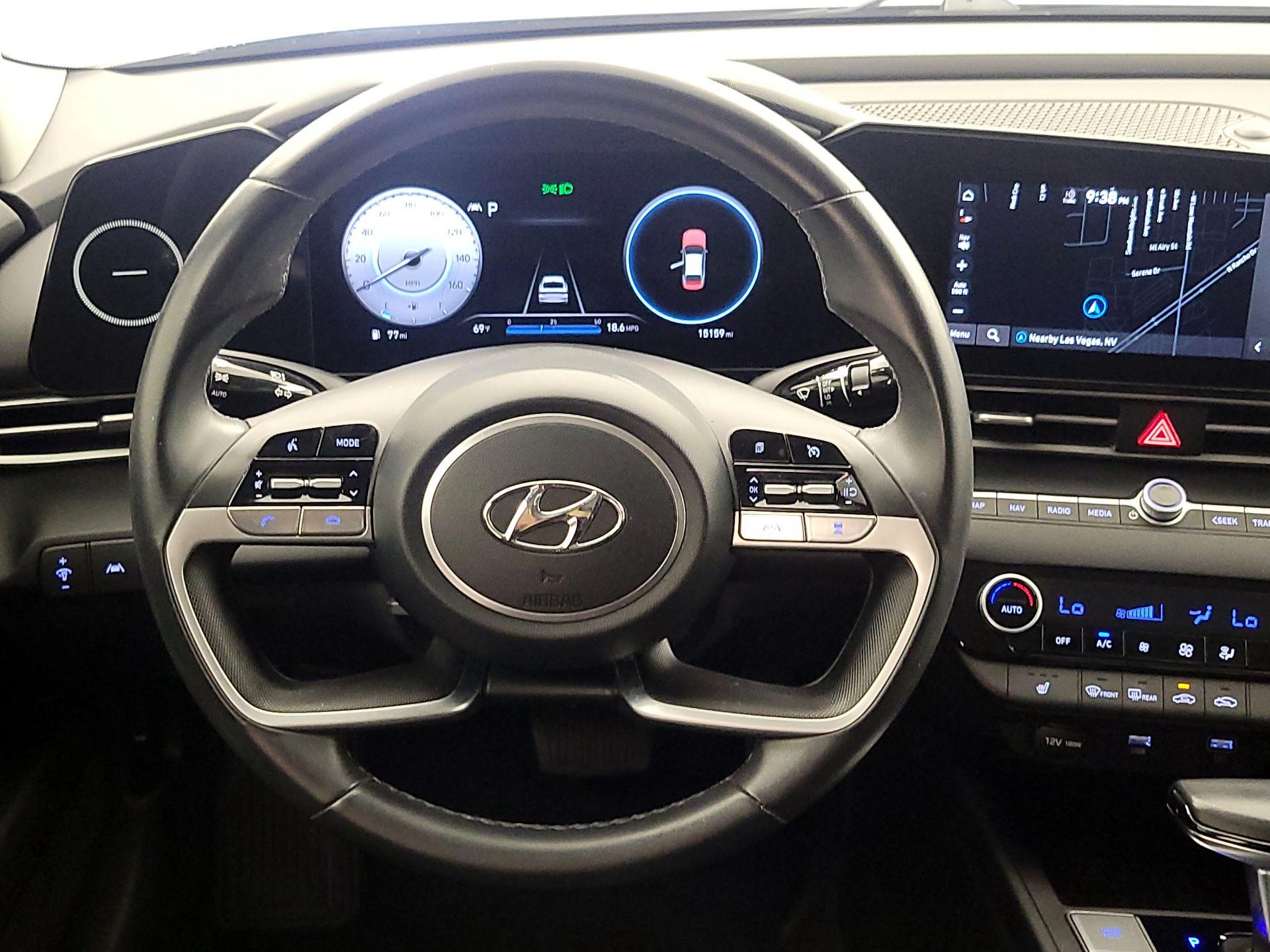 Thumbnail: 2023 Hyundai Elantra - 10