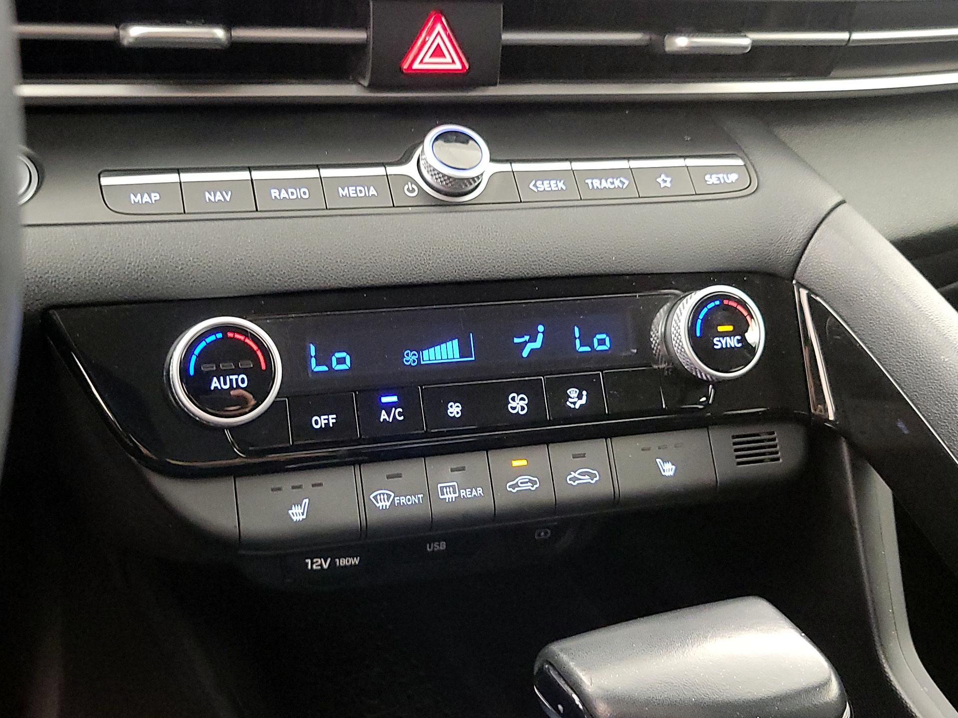 Thumbnail: 2023 Hyundai Elantra - 17