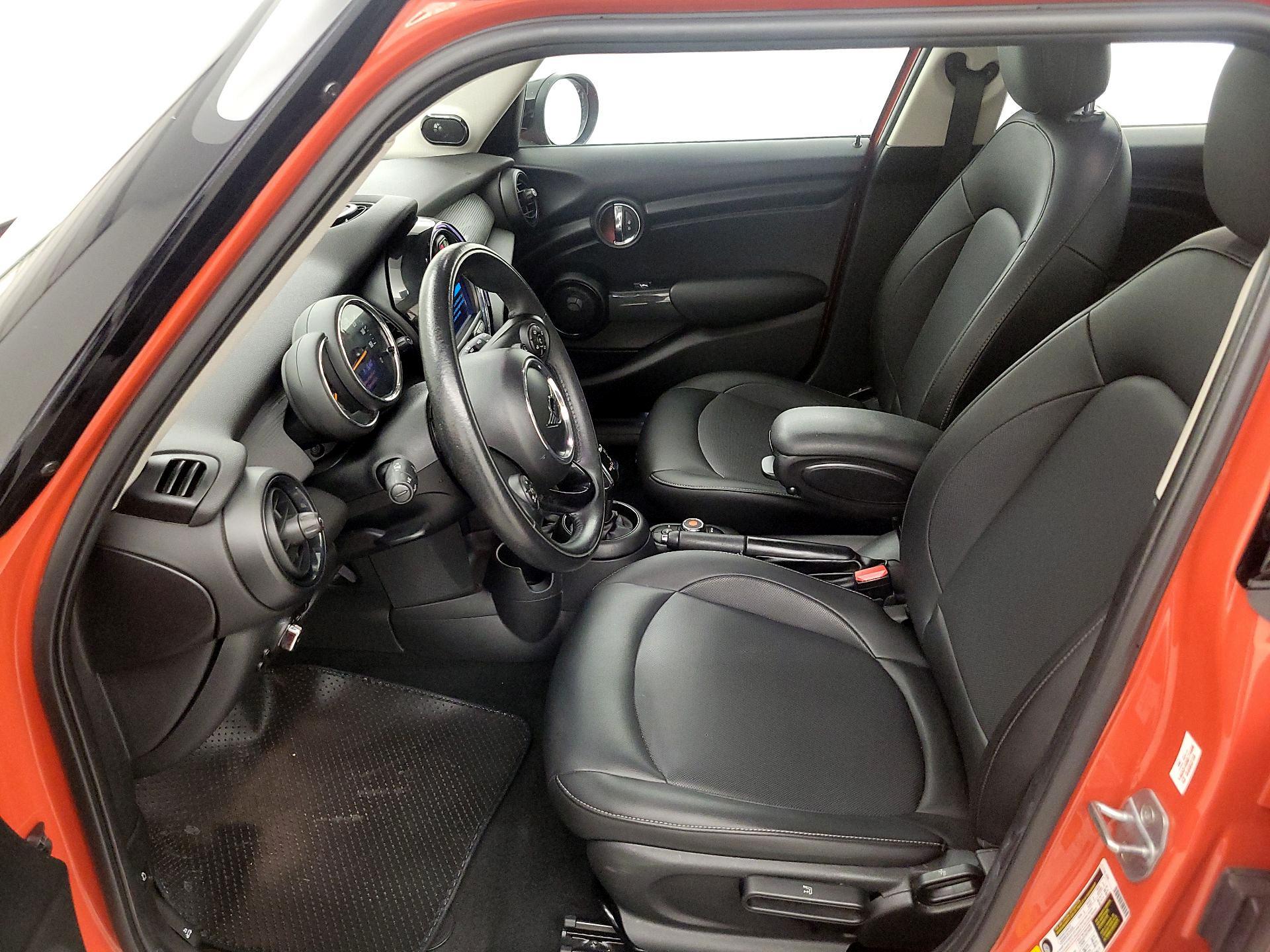 Thumbnail: 2020 MINI Cooper Hardtop - 11