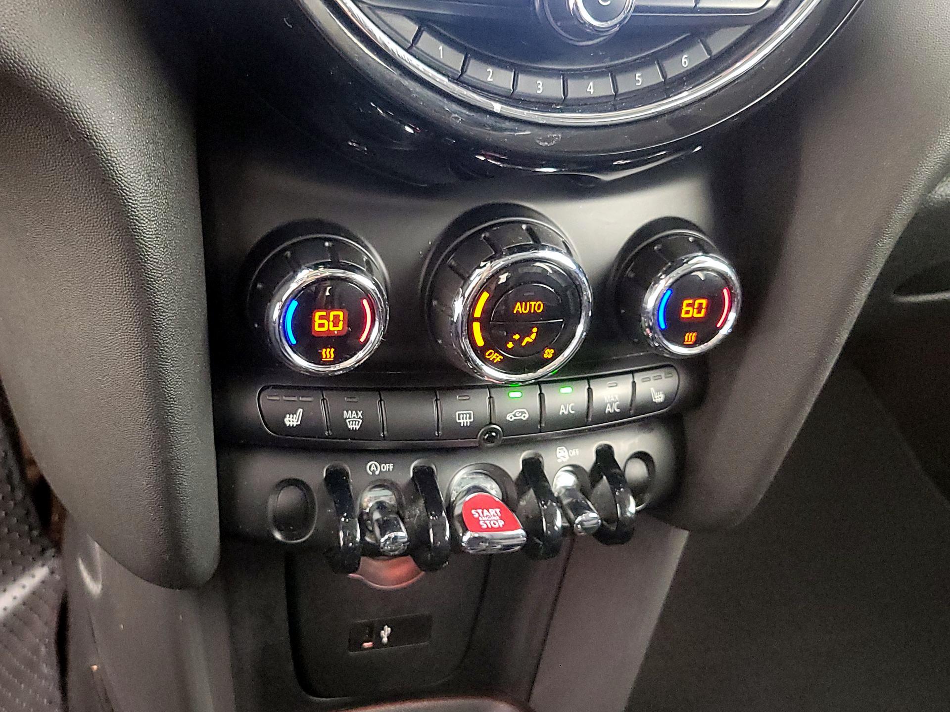 Thumbnail: 2020 MINI Cooper Hardtop - 16