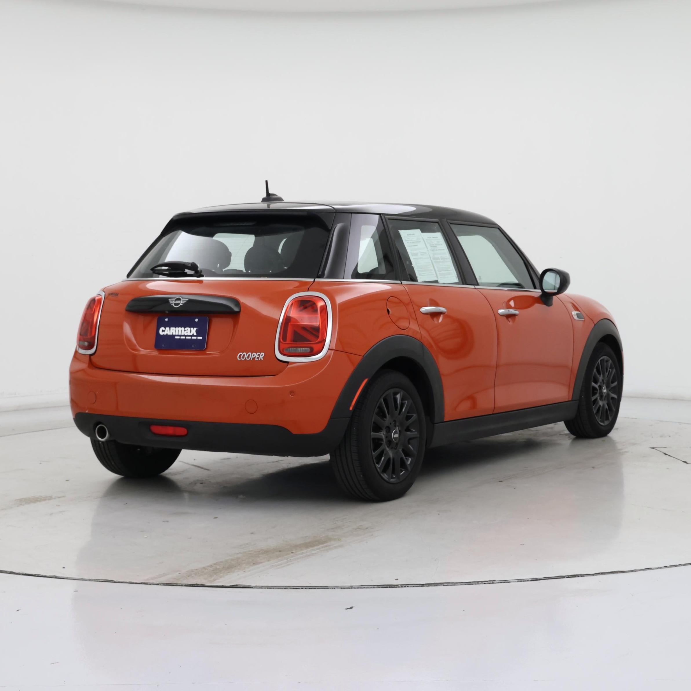 Thumbnail: 2020 MINI Cooper Hardtop - 8