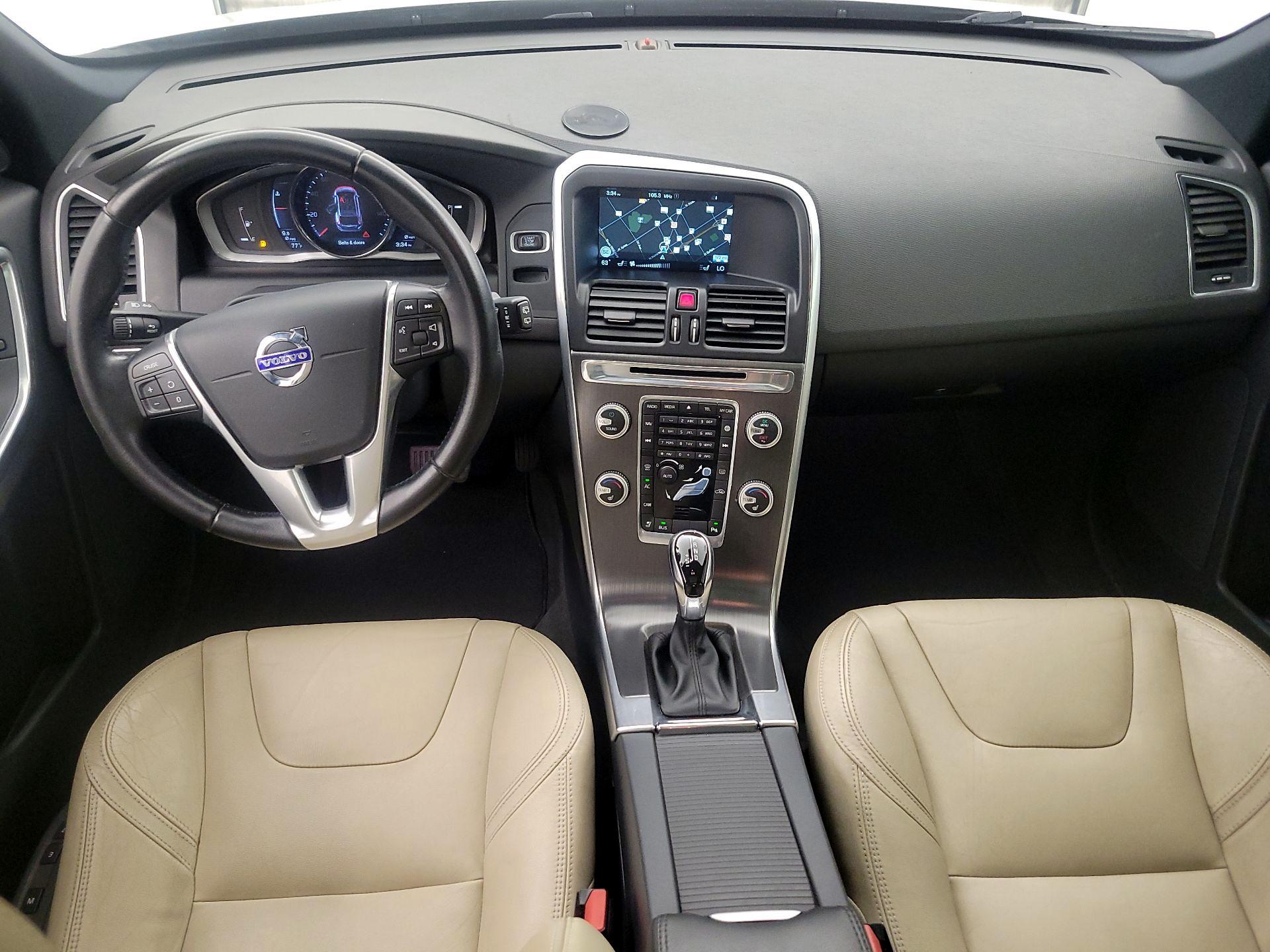 Thumbnail: 2016 Volvo XC60 - 9
