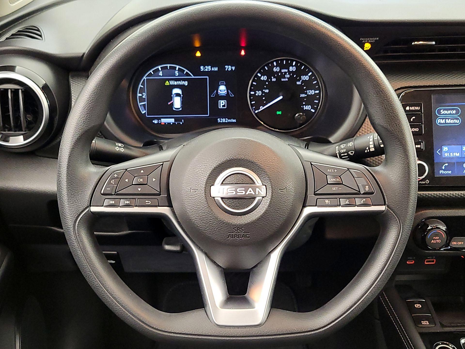 Thumbnail: 2022 Nissan Kicks - 10