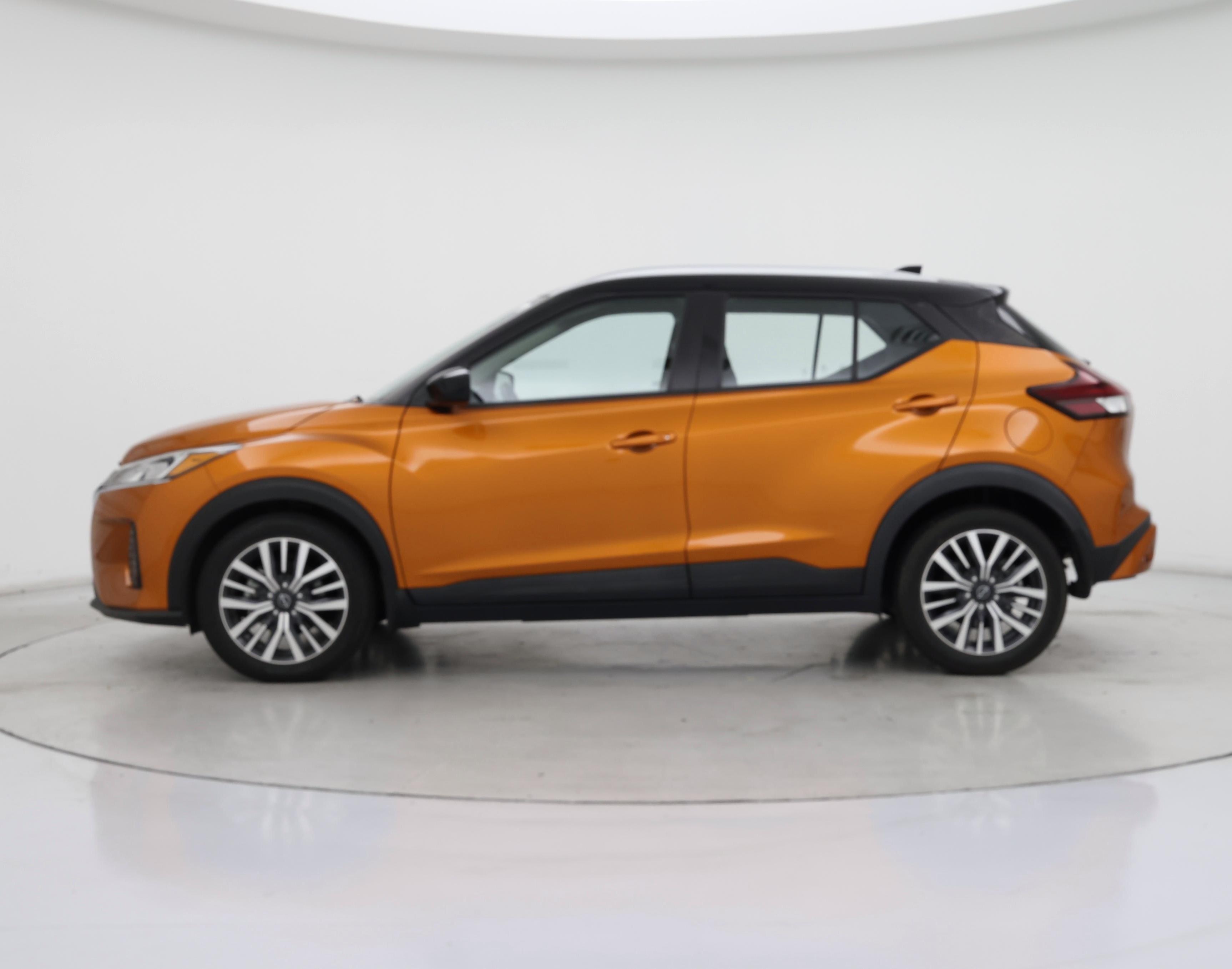 Thumbnail: 2022 Nissan Kicks - 3