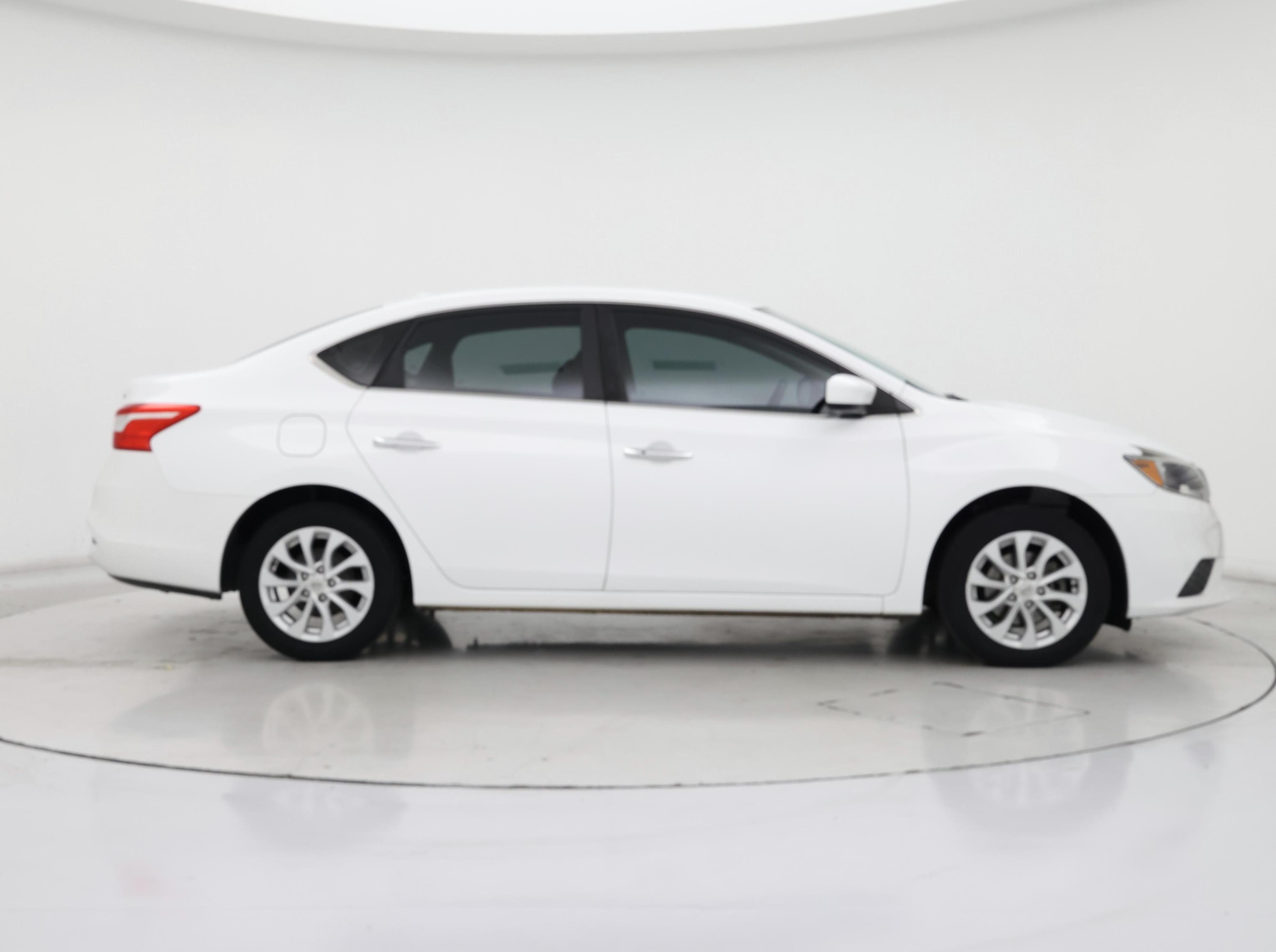Thumbnail: 2018 Nissan Sentra - 7