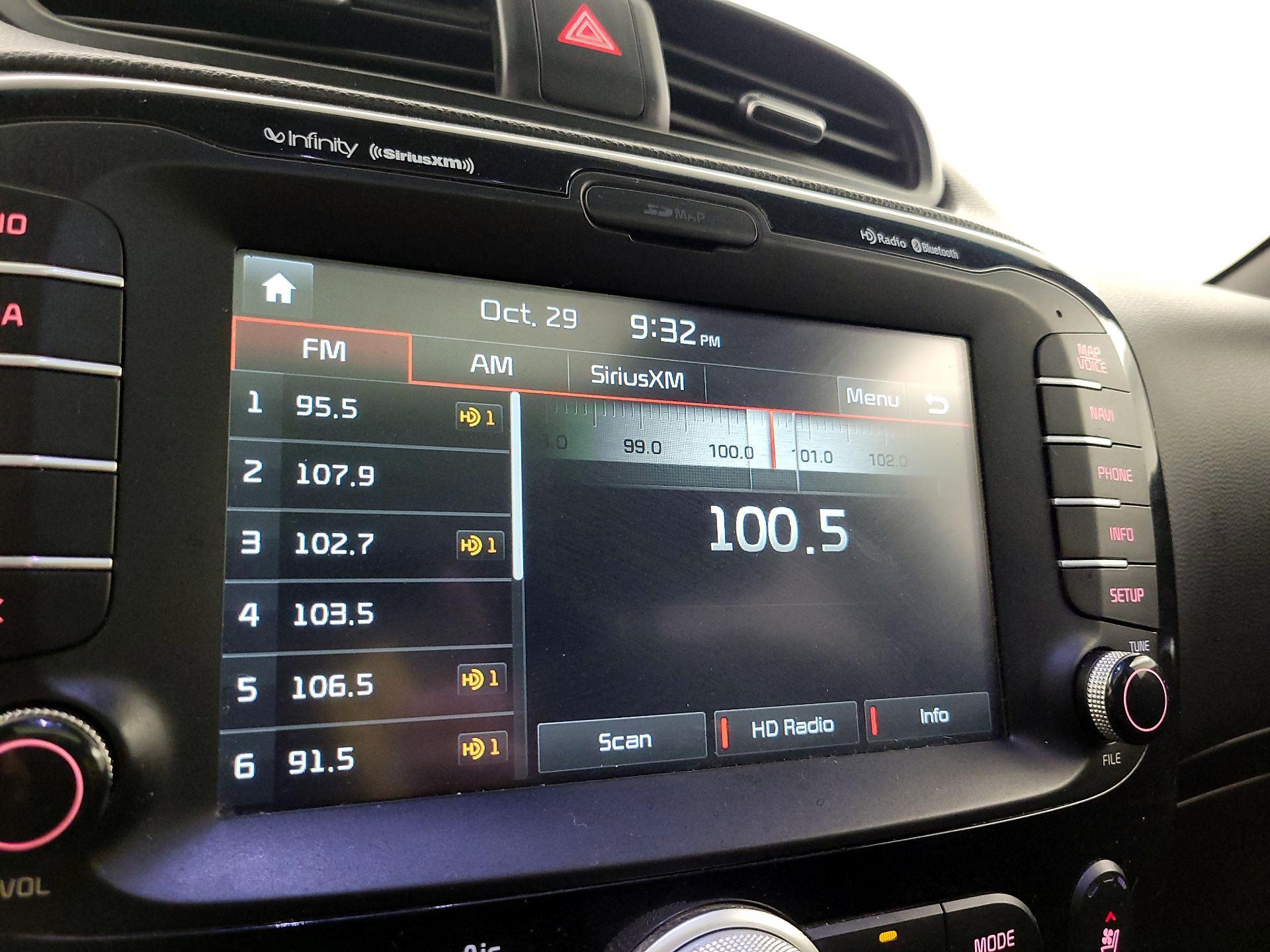 Thumbnail: 2015 Kia Soul - 16