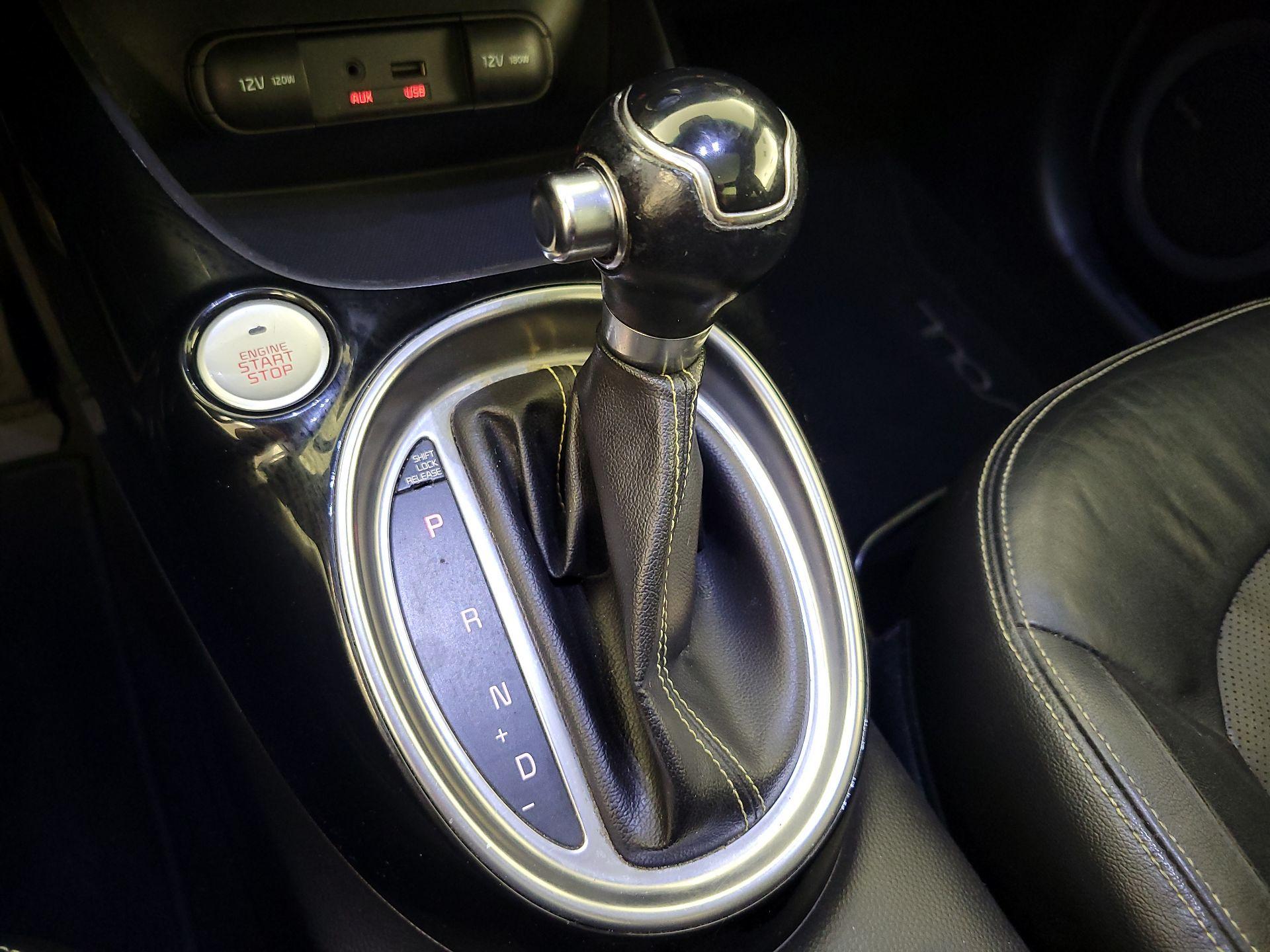 Thumbnail: 2015 Kia Soul - 18