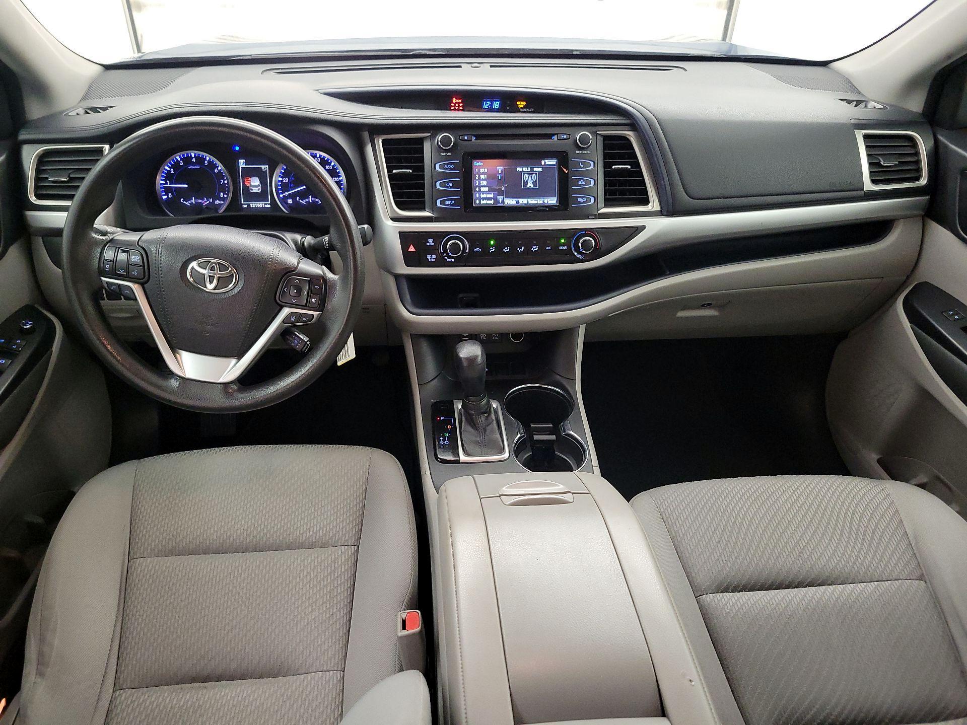 Thumbnail: 2018 Toyota Highlander - 9
