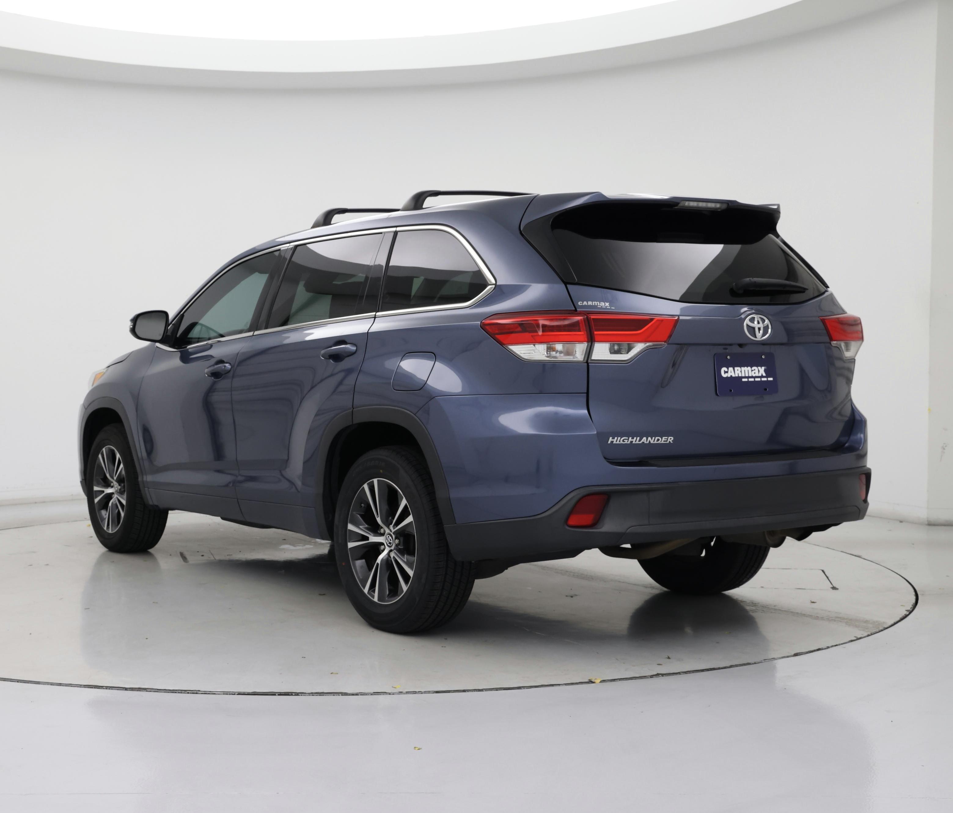 Thumbnail: 2018 Toyota Highlander - 2