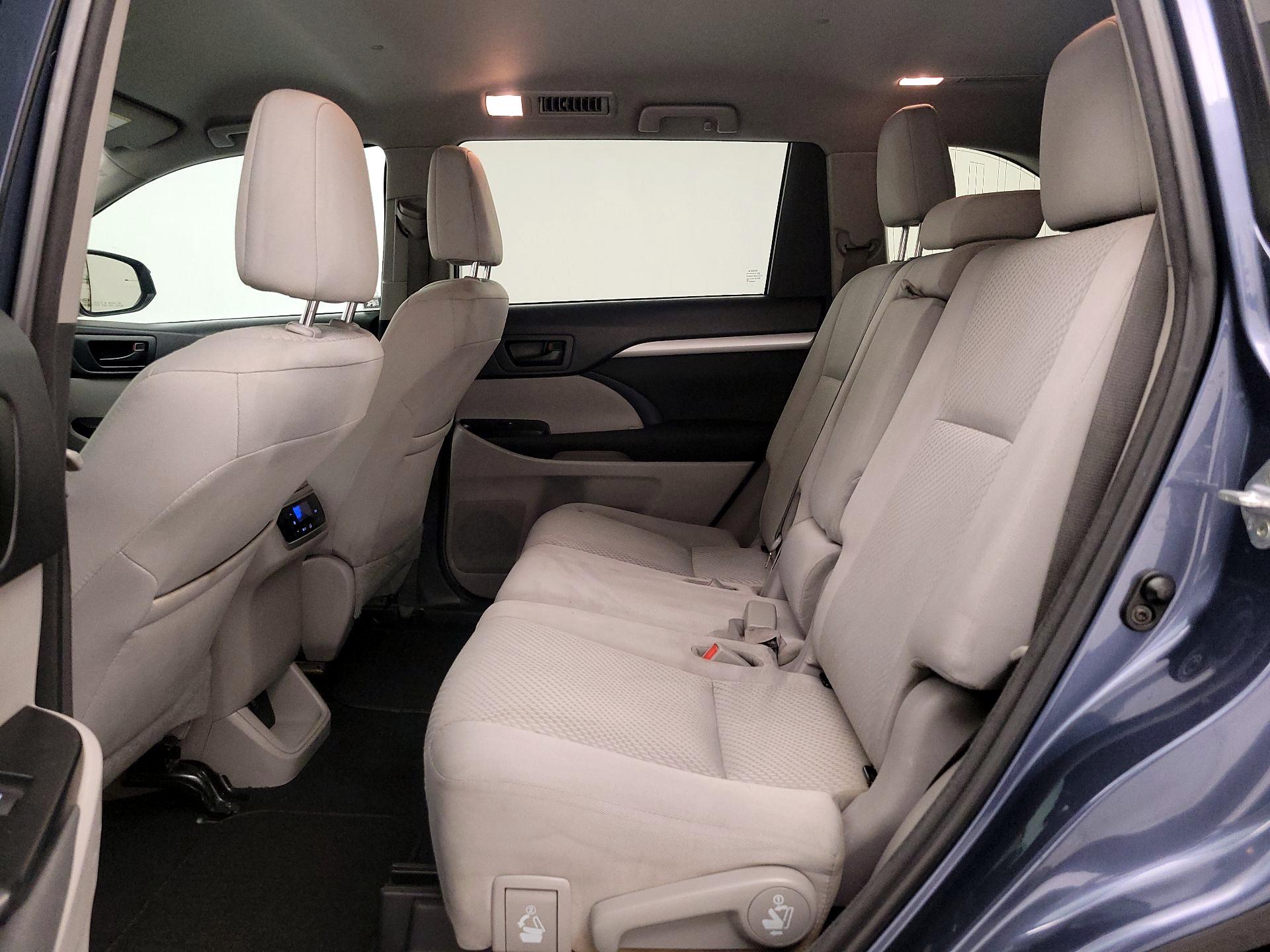Thumbnail: 2018 Toyota Highlander - 19