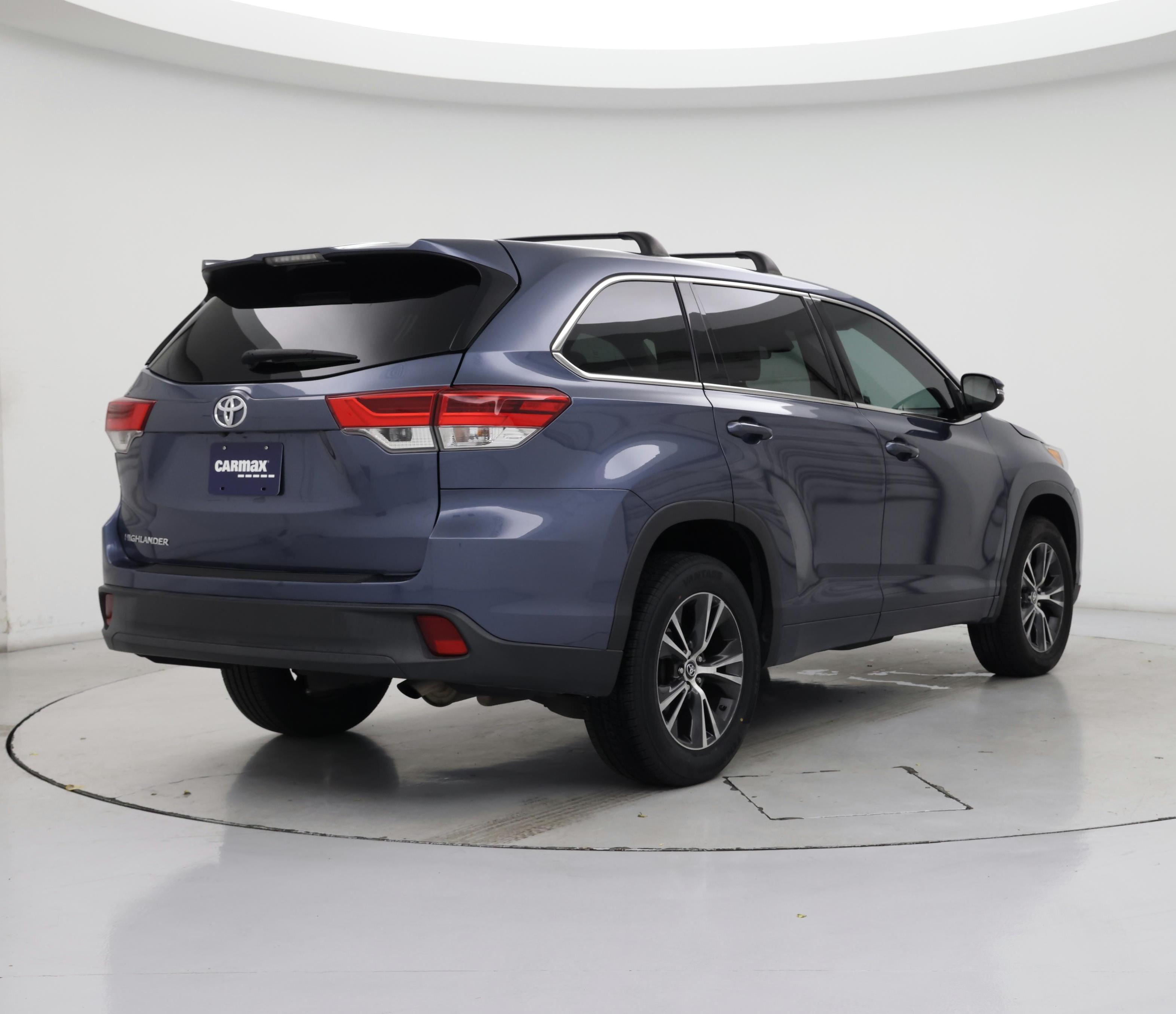Thumbnail: 2018 Toyota Highlander - 8