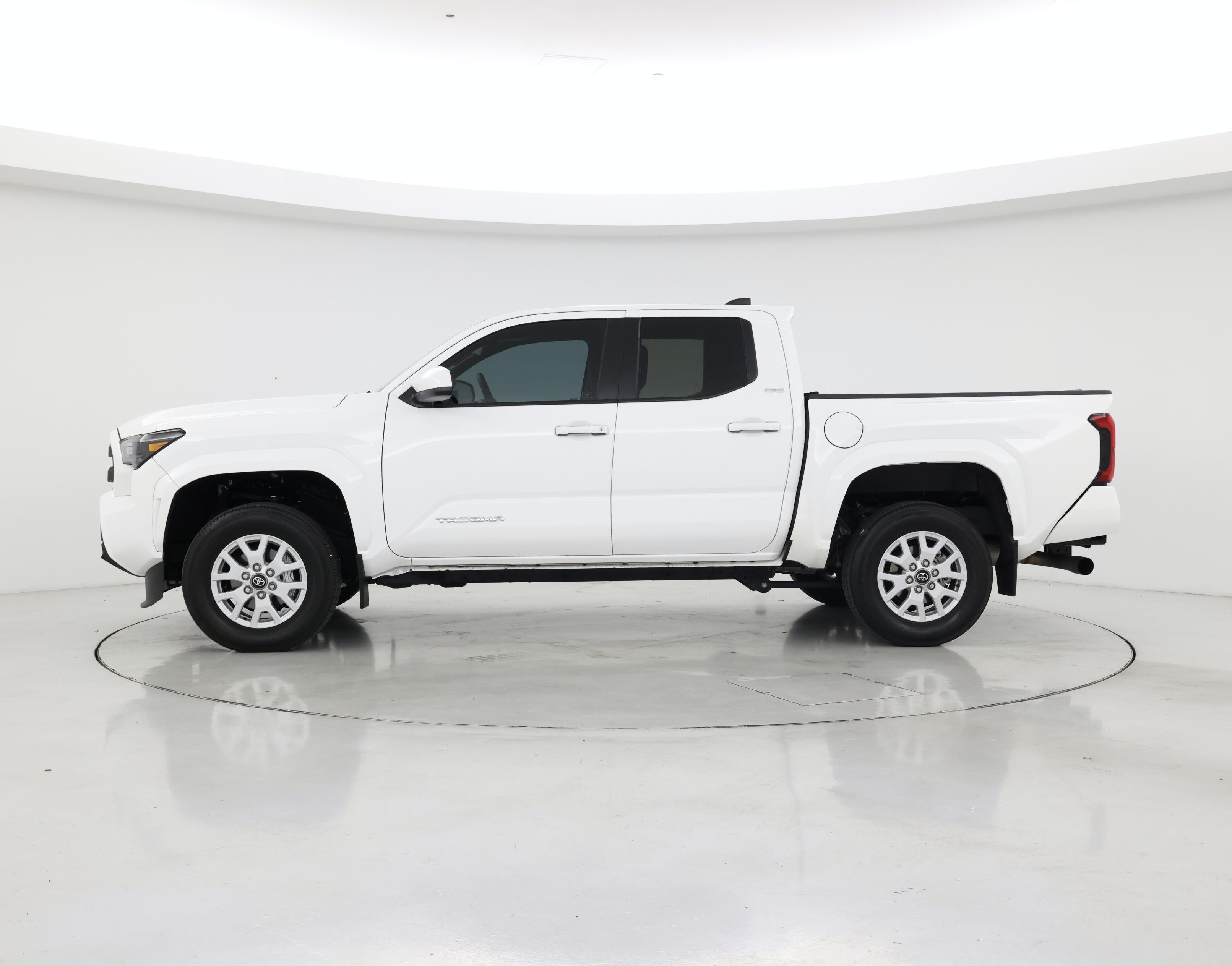 Thumbnail: 2024 Toyota Tacoma - 3