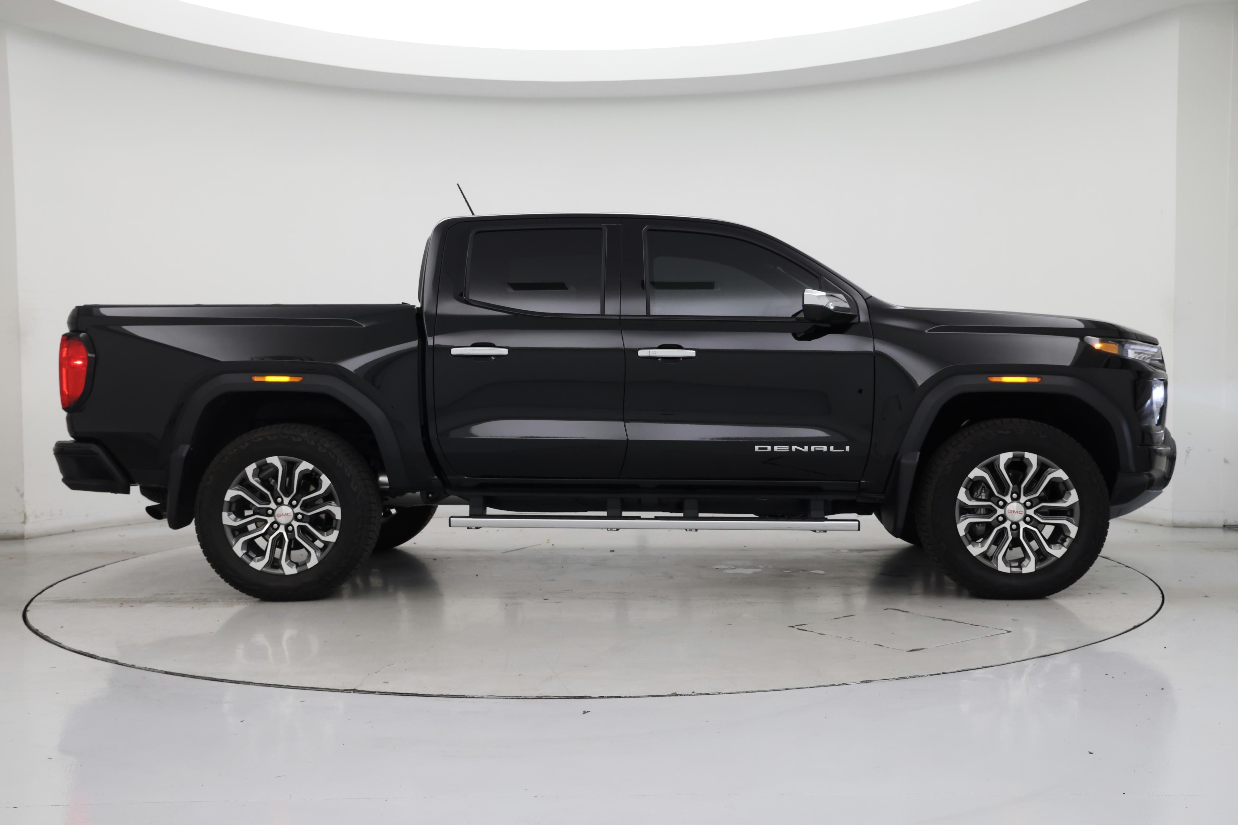 Thumbnail: 2025 GMC Canyon - 7