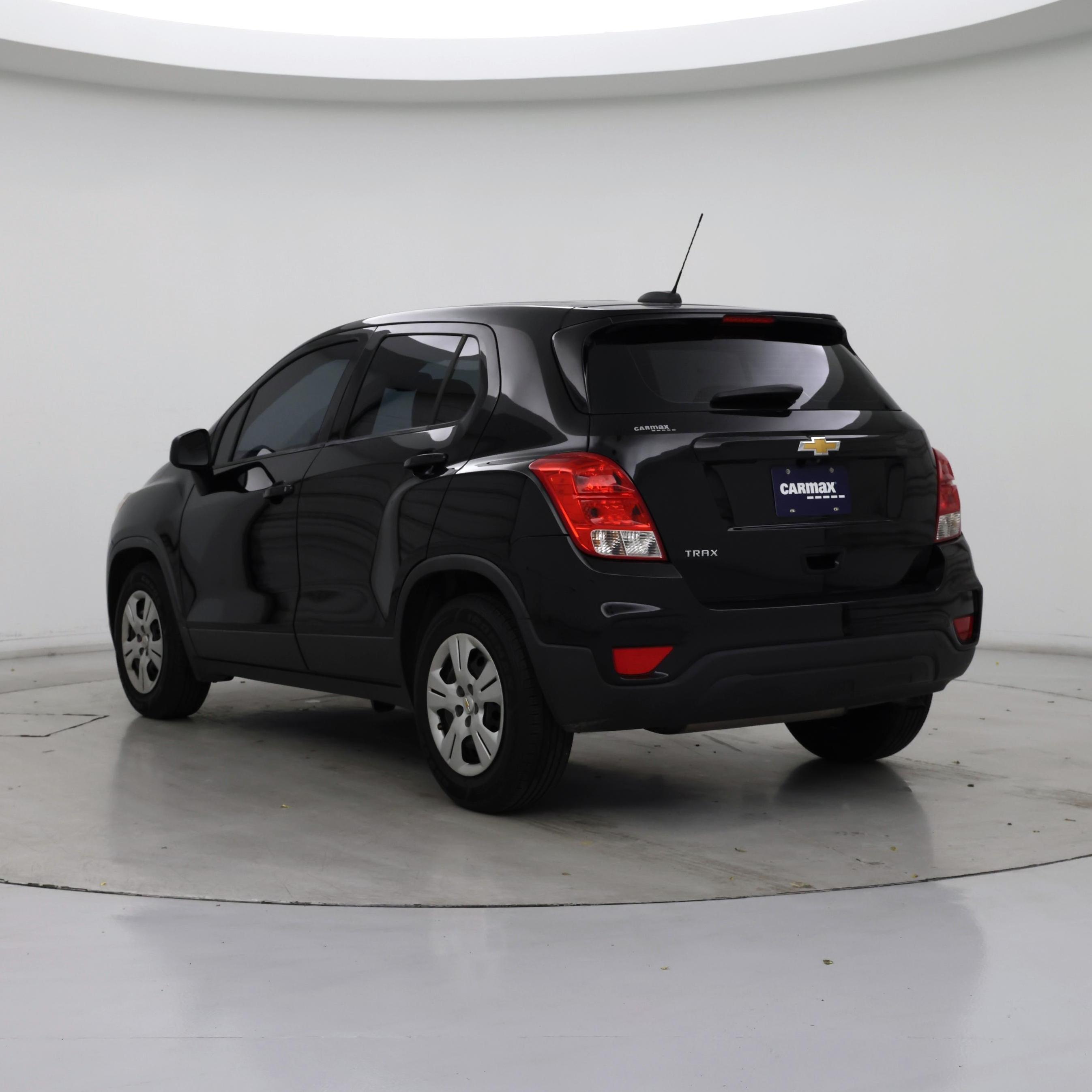 Thumbnail: 2019 Chevrolet Trax - 2
