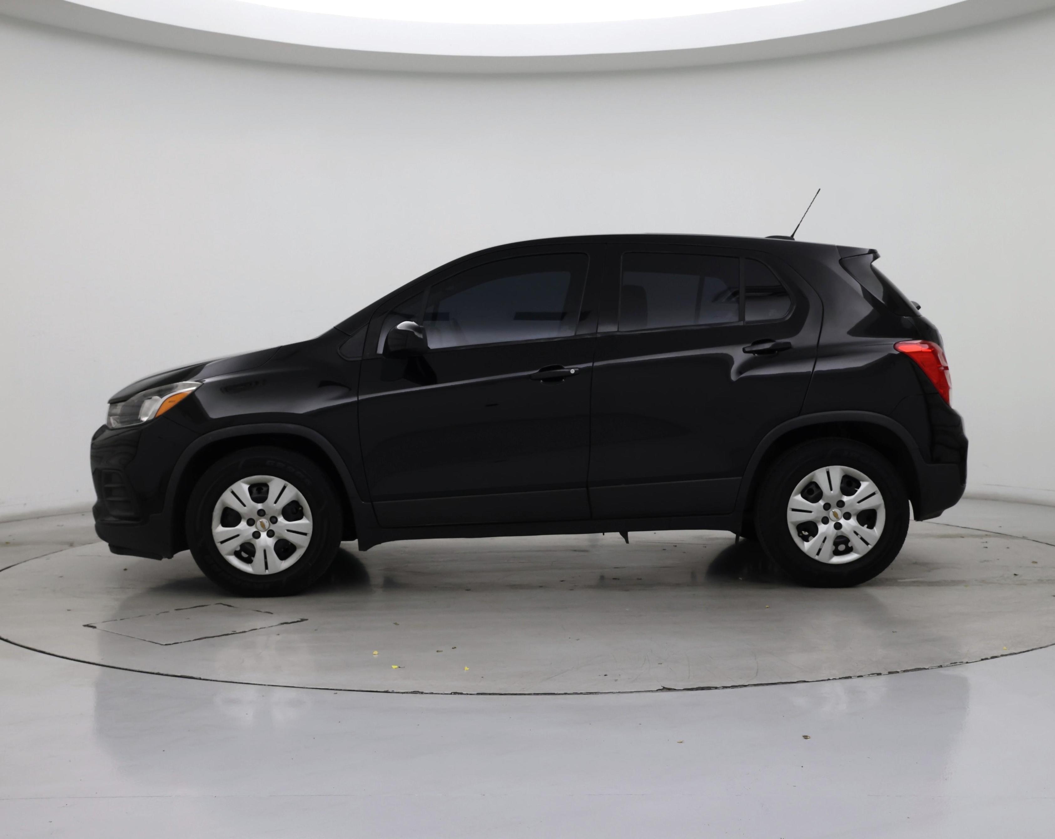Thumbnail: 2019 Chevrolet Trax - 3