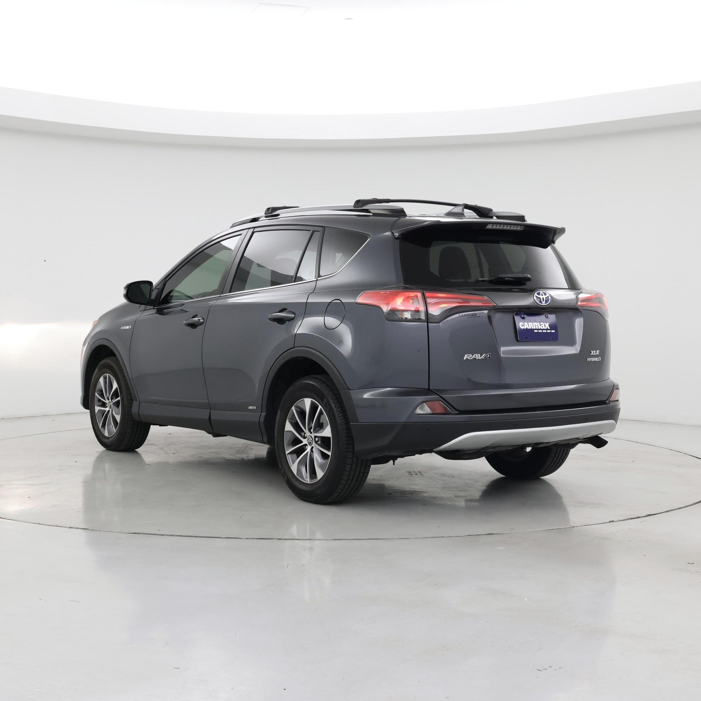 Thumbnail: 2018 Toyota RAV4 - 2