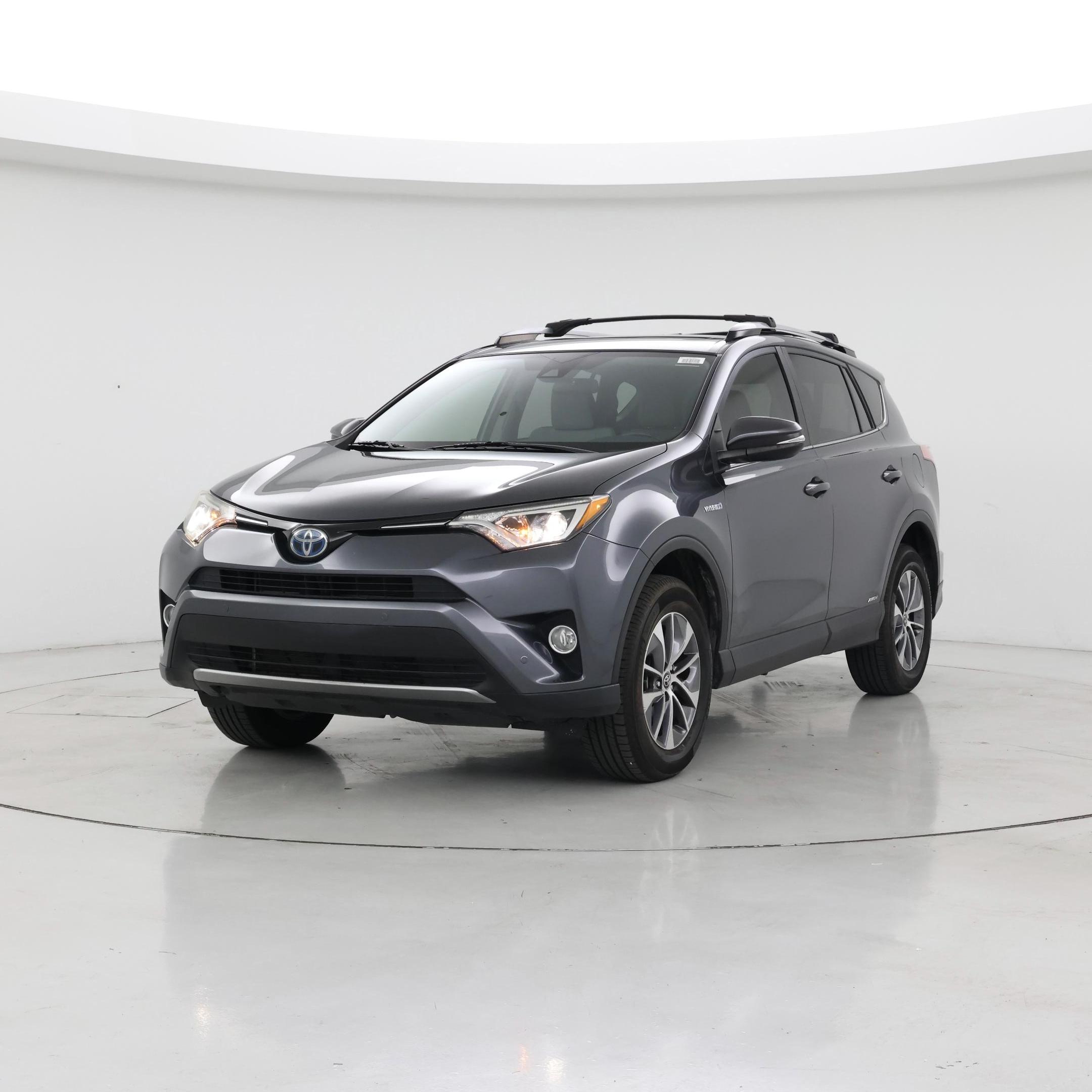Thumbnail: 2018 Toyota RAV4 - 4