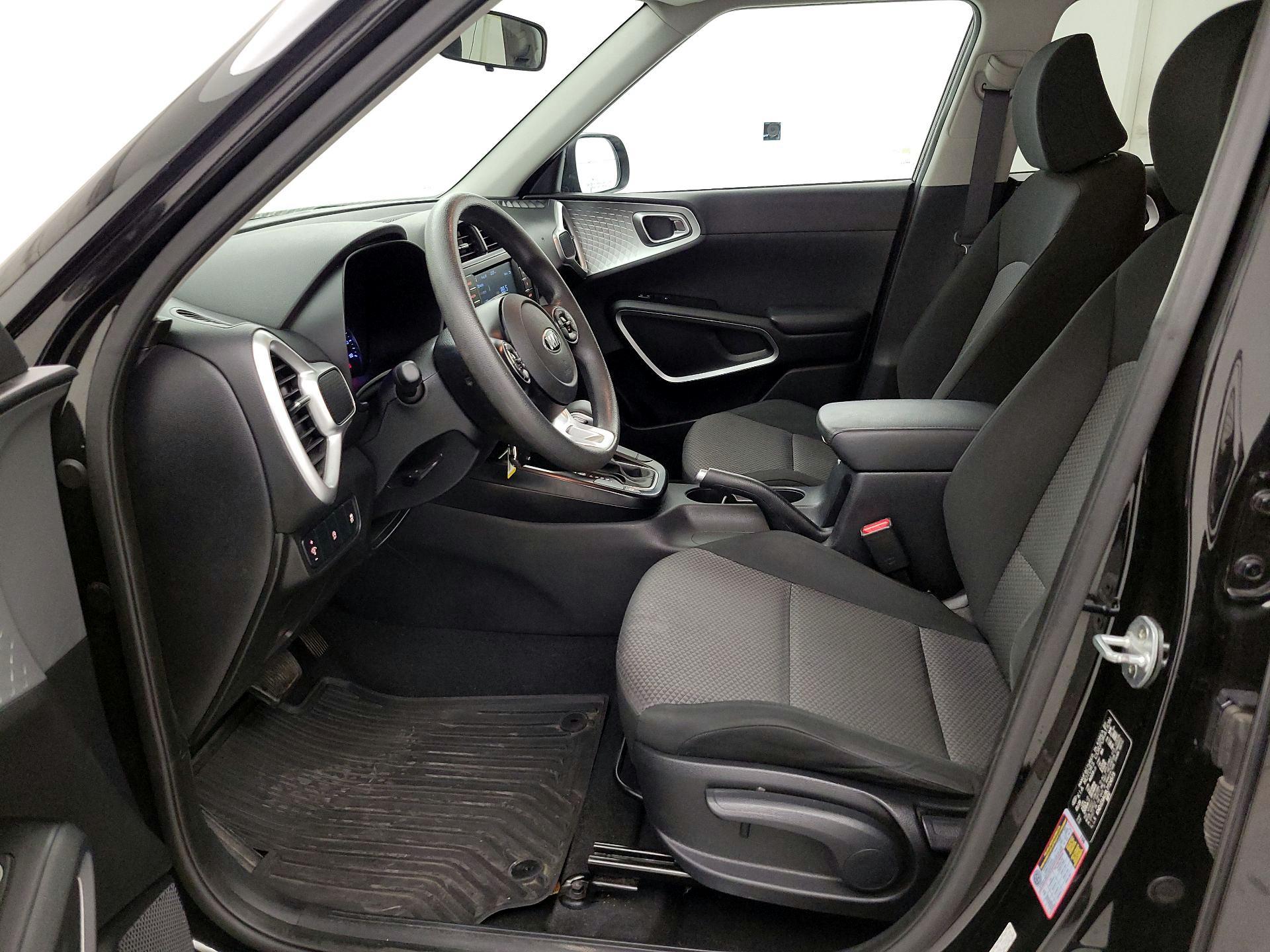 Thumbnail: 2020 Kia Soul - 11