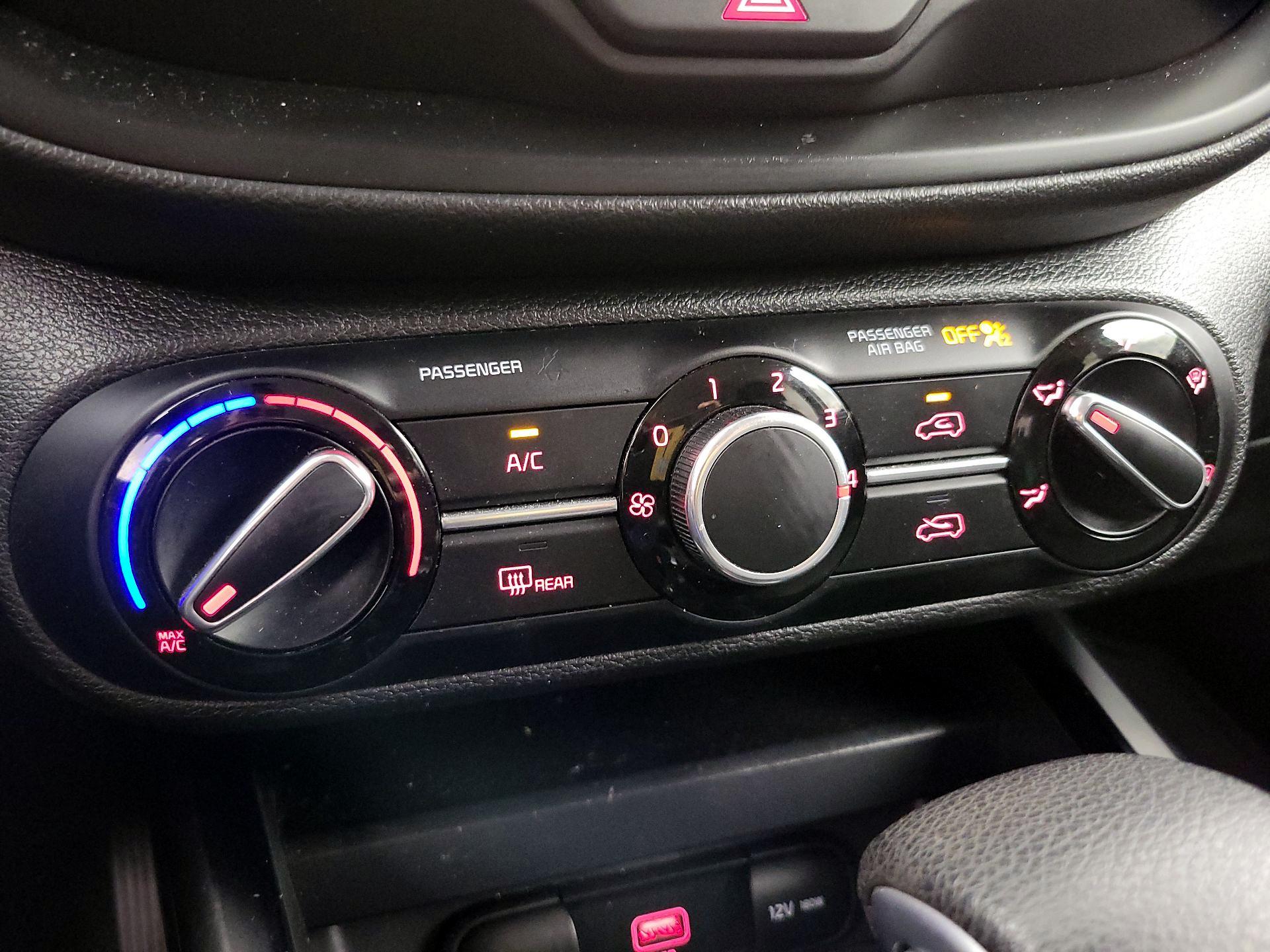 Thumbnail: 2020 Kia Soul - 16