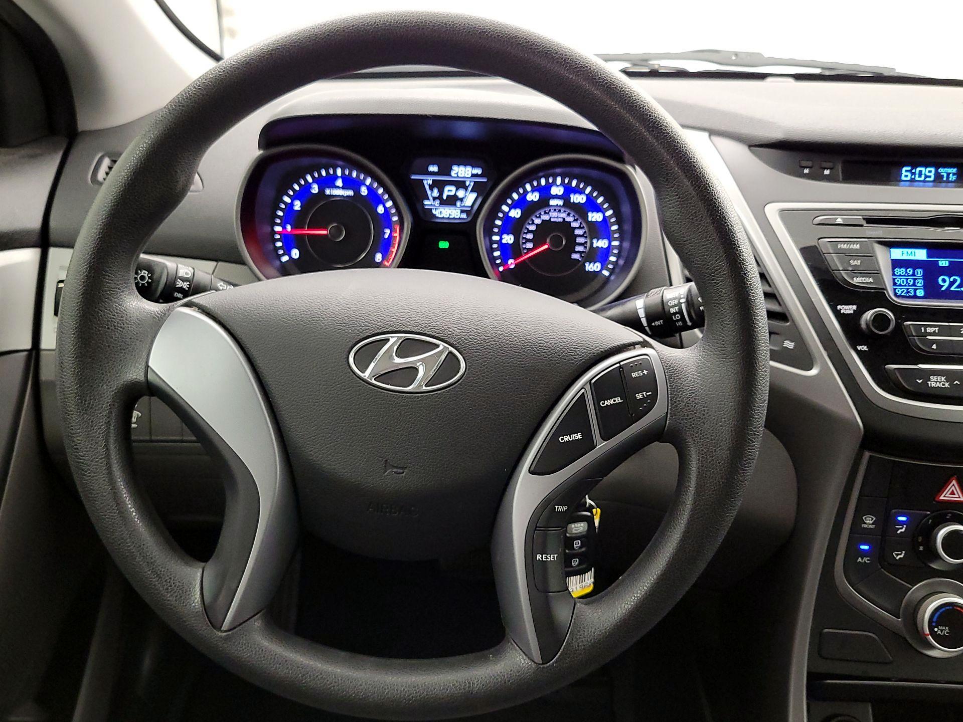 Thumbnail: 2016 Hyundai Elantra - 10