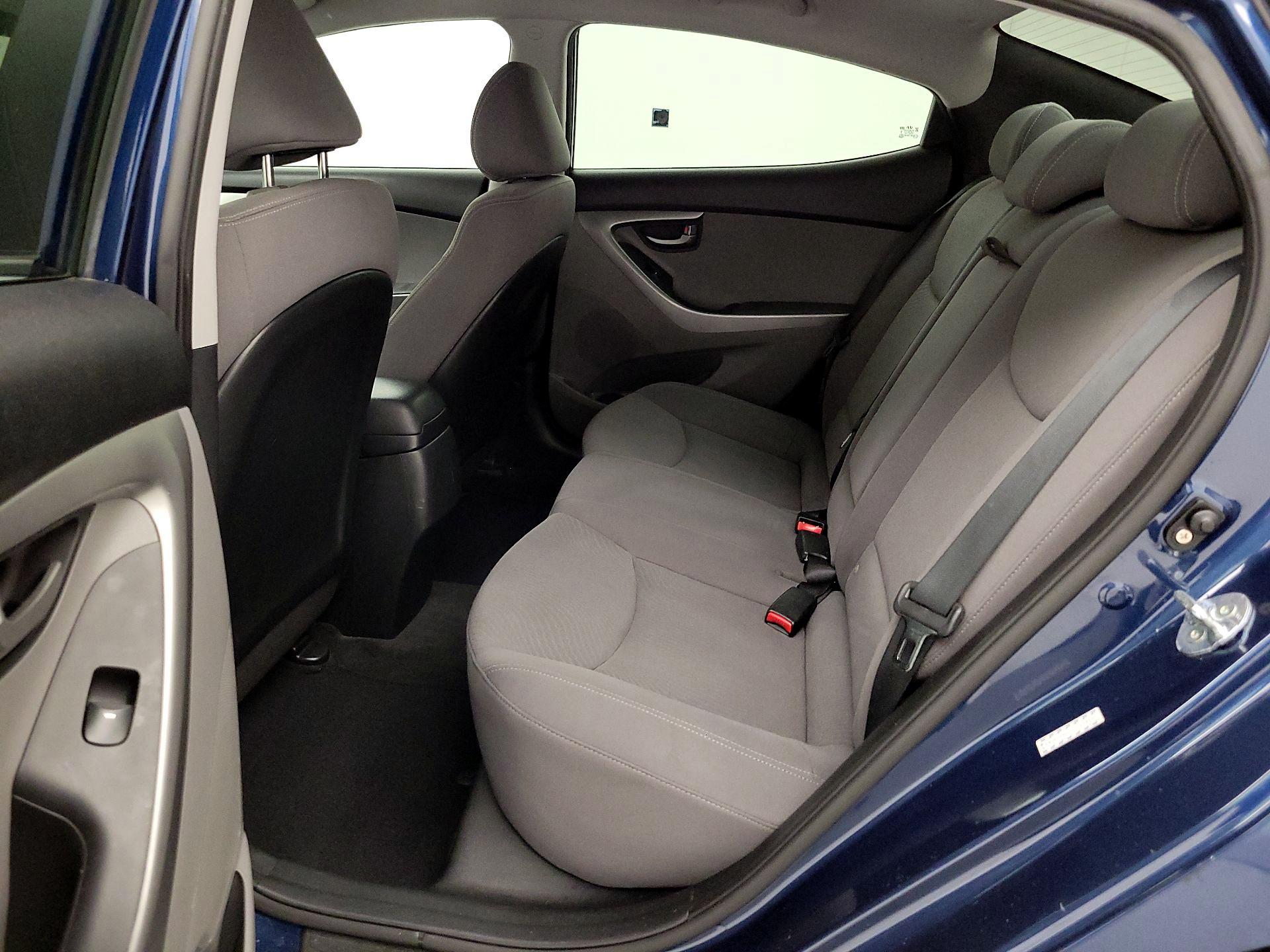 Thumbnail: 2016 Hyundai Elantra - 18
