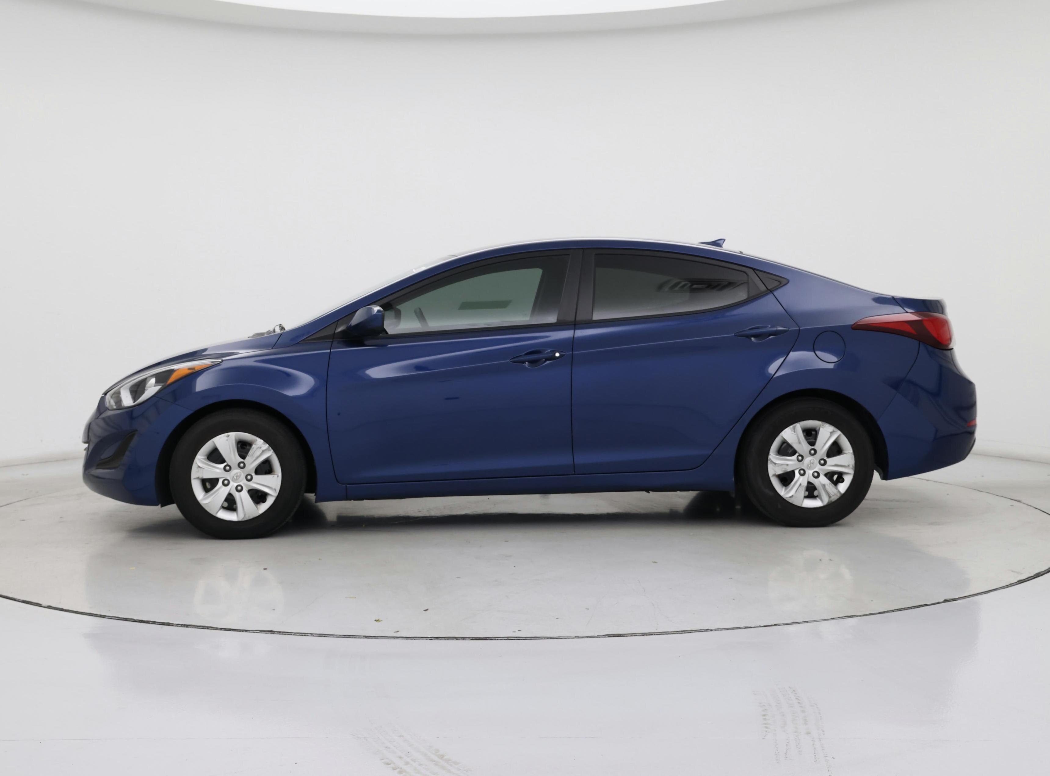 Thumbnail: 2016 Hyundai Elantra - 3