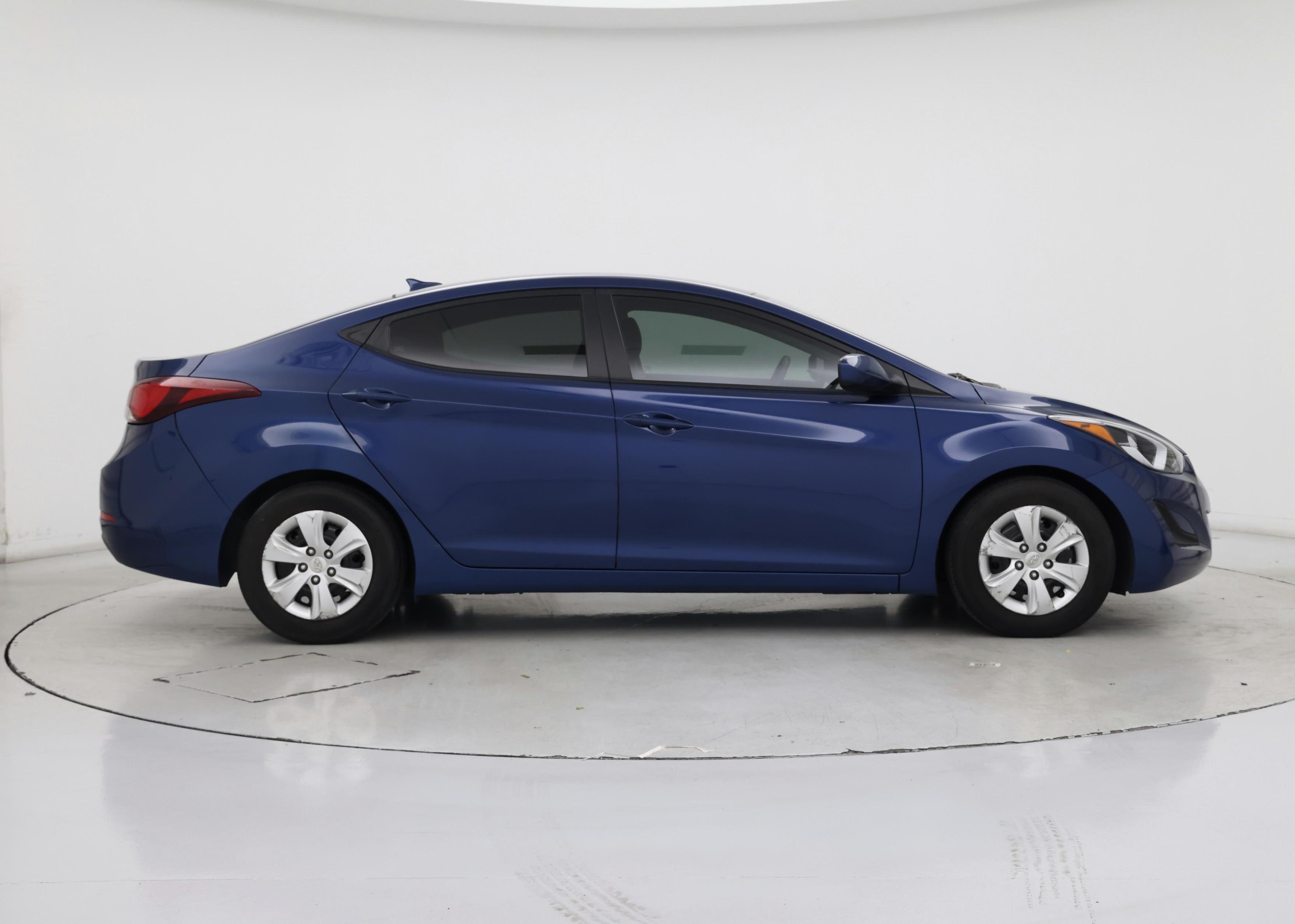 Thumbnail: 2016 Hyundai Elantra - 7