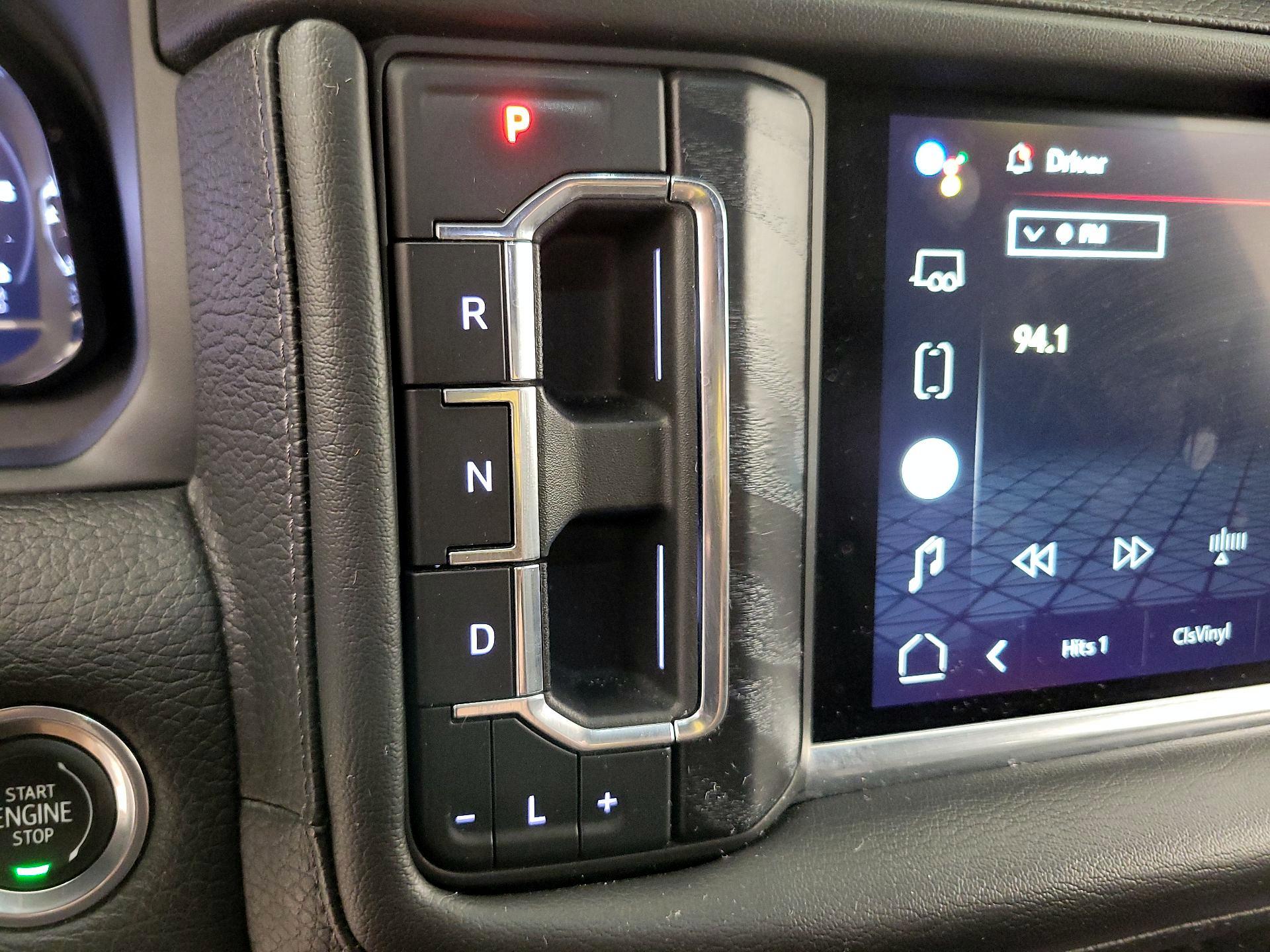 Thumbnail: 2022 GMC Yukon XL - 18