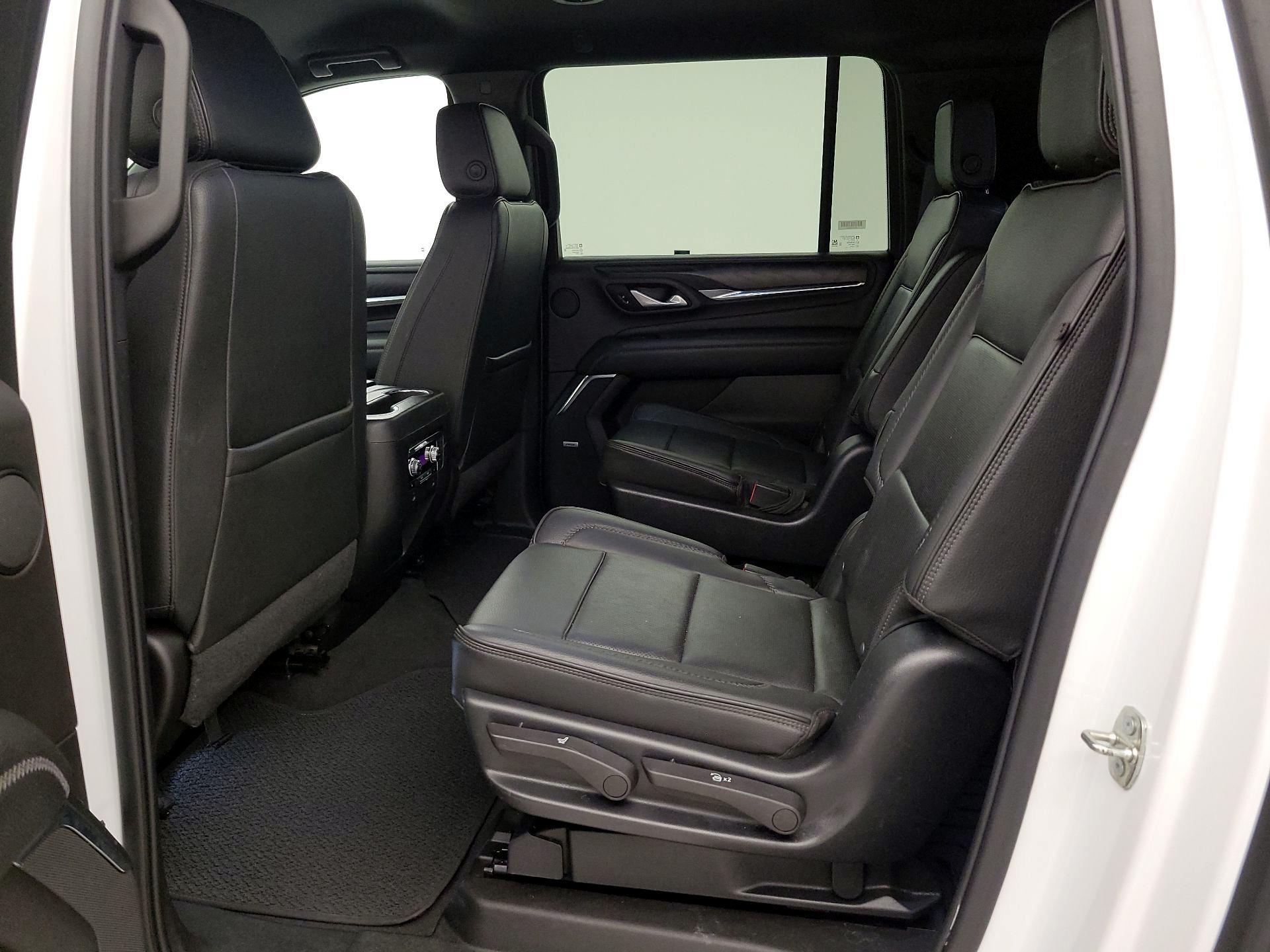 Thumbnail: 2022 GMC Yukon XL - 20