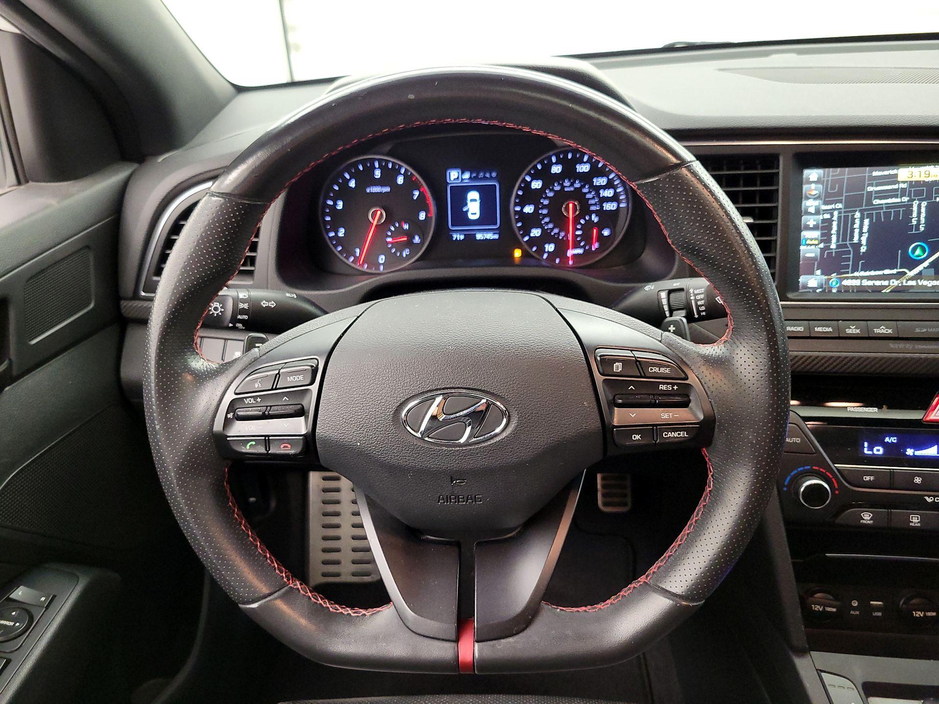 Thumbnail: 2018 Hyundai Elantra - 10