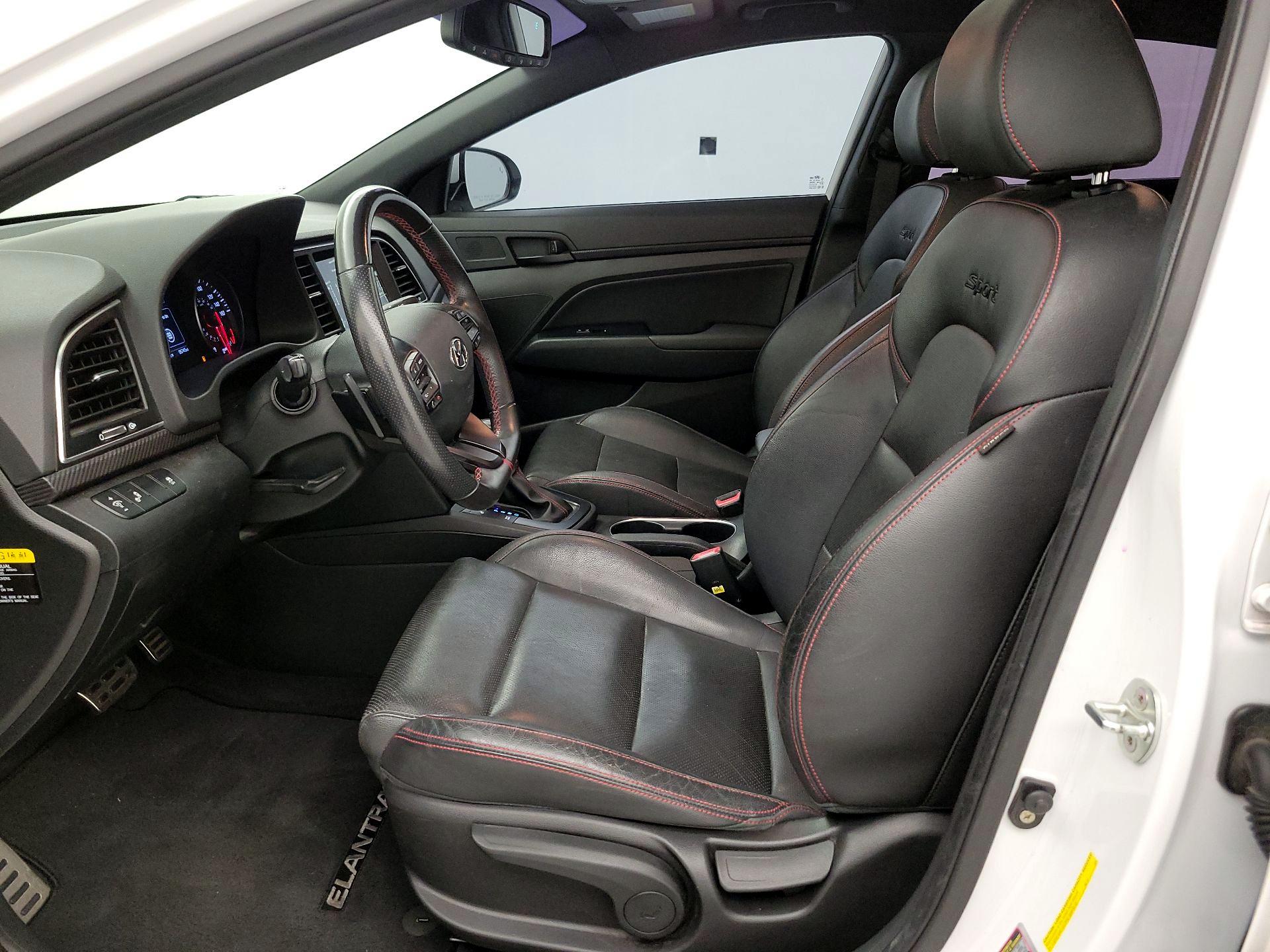 Thumbnail: 2018 Hyundai Elantra - 11