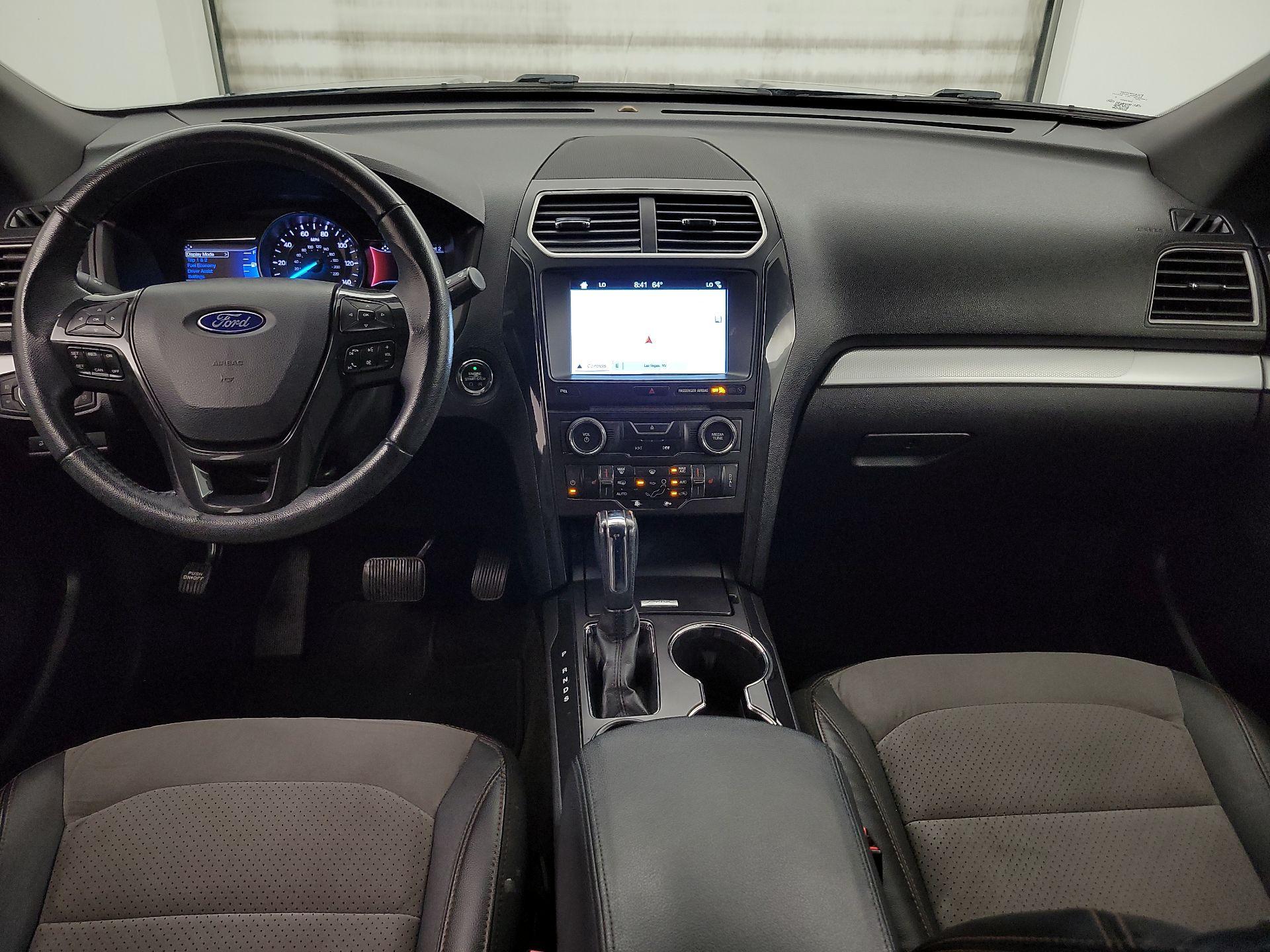 Thumbnail: 2017 Ford Explorer - 9