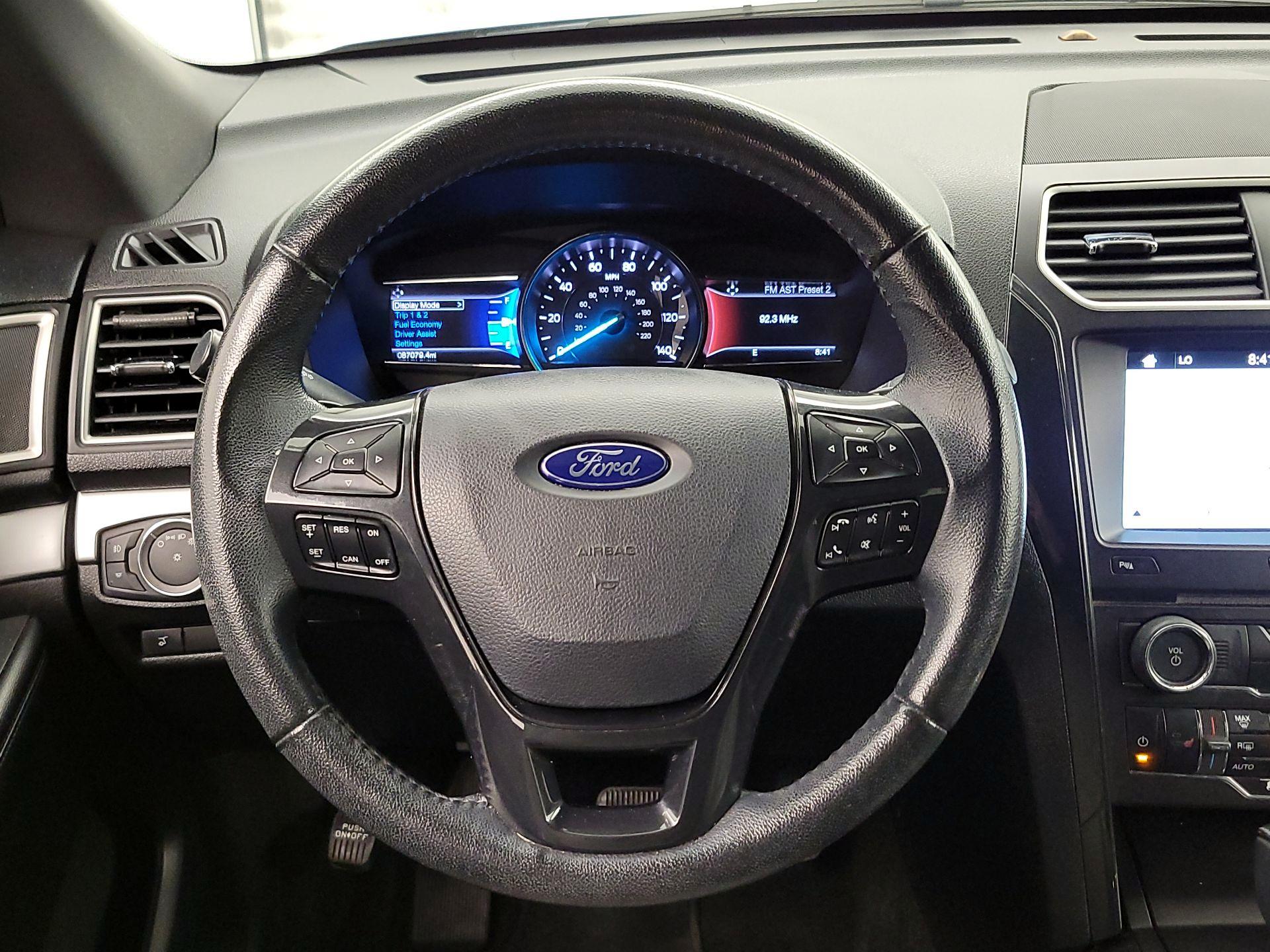 Thumbnail: 2017 Ford Explorer - 10