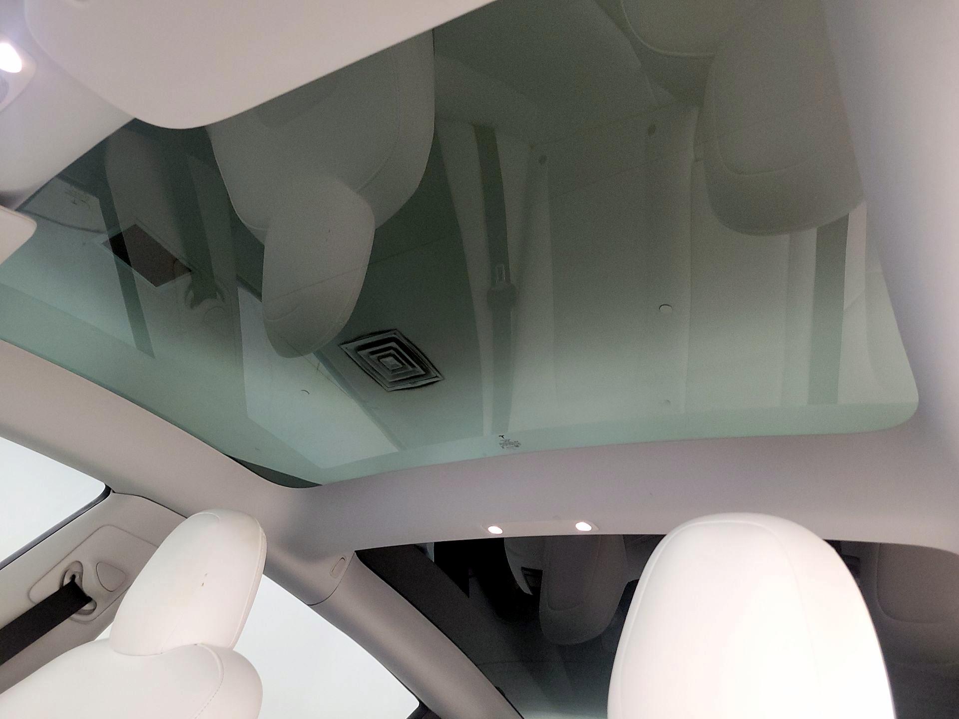 Thumbnail: 2021 Tesla Model 3 - 19