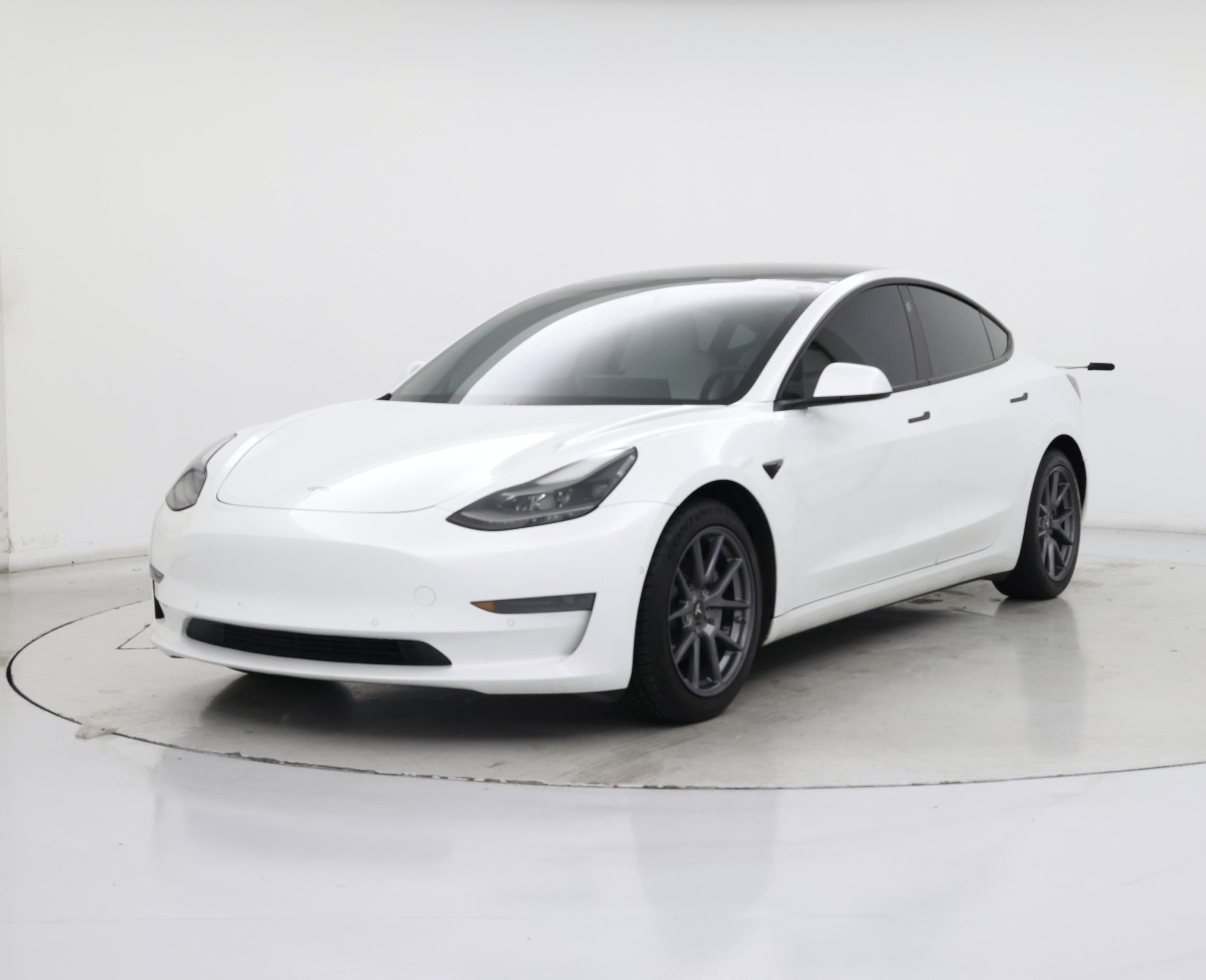 Thumbnail: 2021 Tesla Model 3 - 4