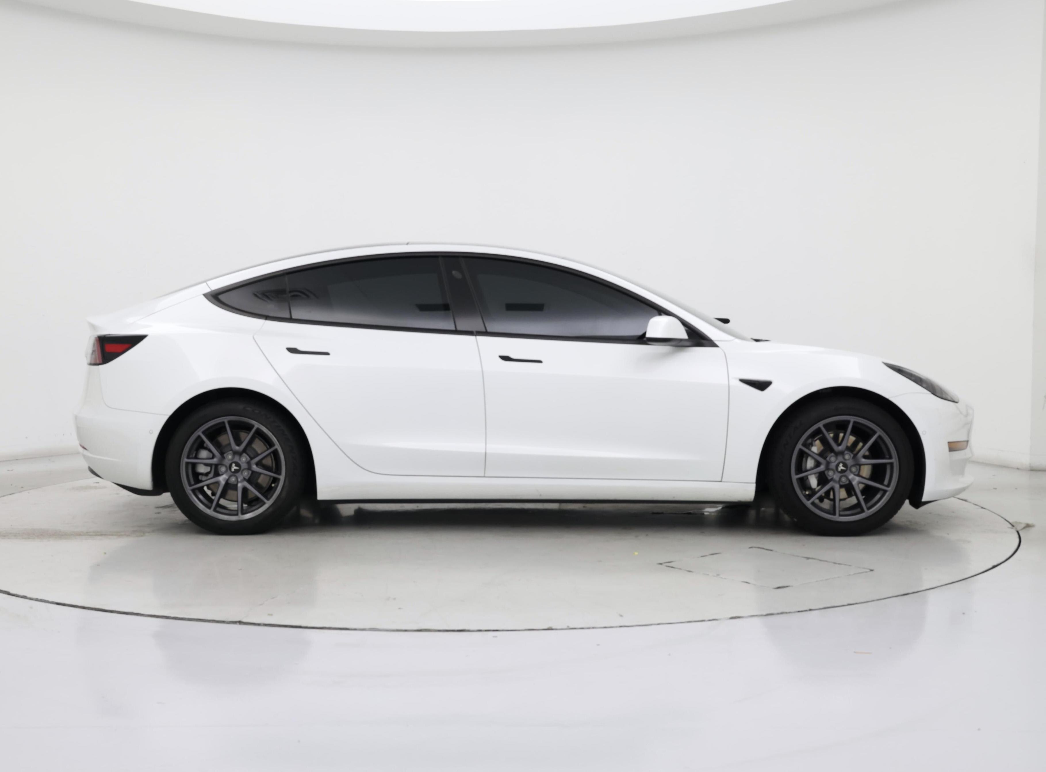 Thumbnail: 2021 Tesla Model 3 - 7
