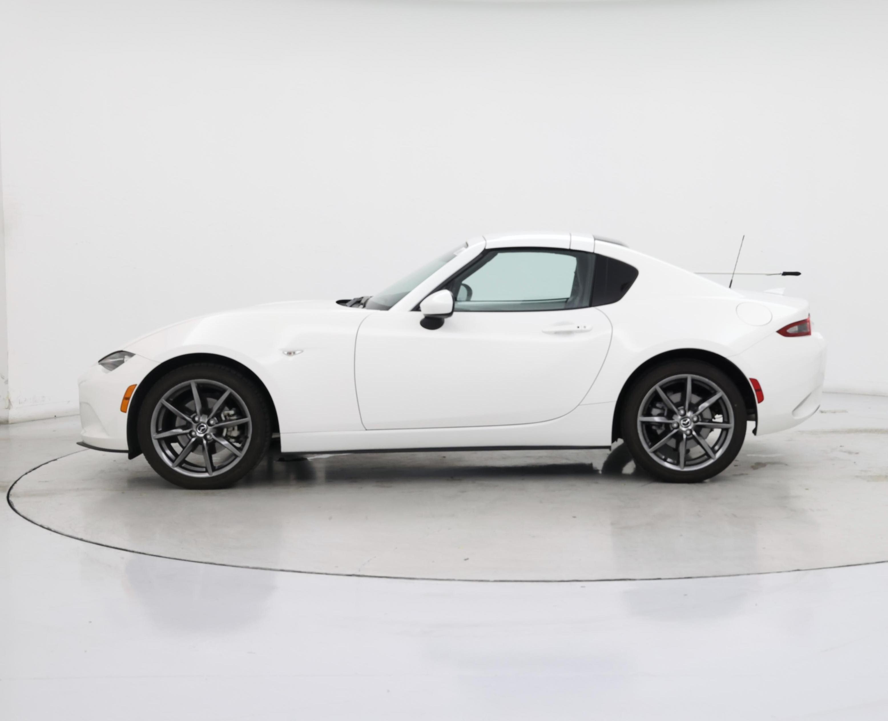 Thumbnail: 2017 Mazda MX-5 Miata - 3