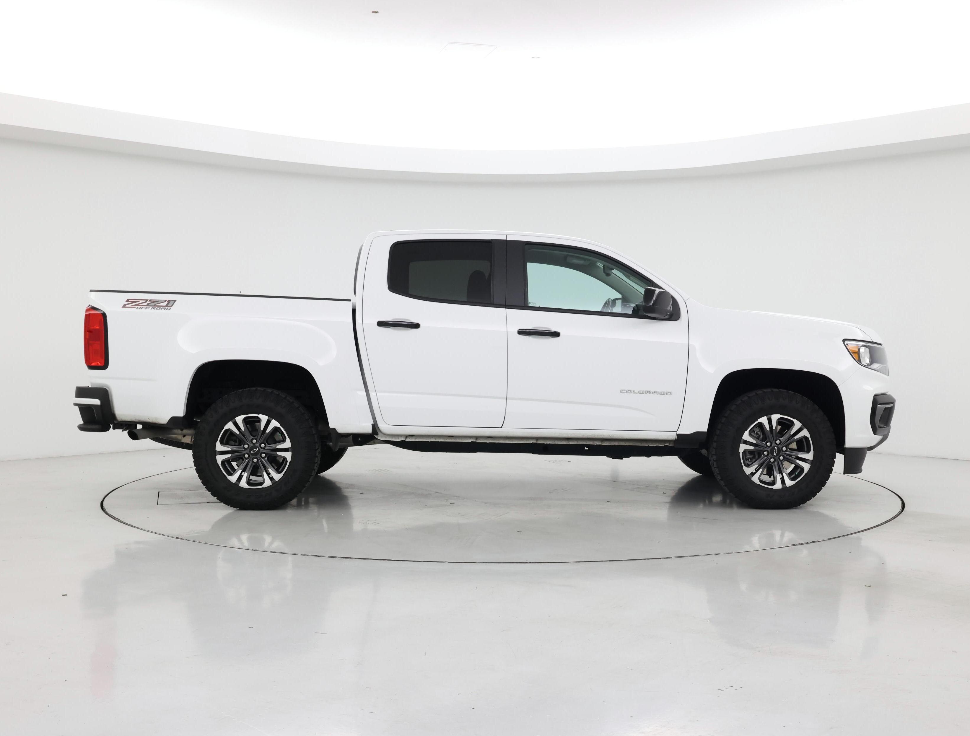 Thumbnail: 2022 Chevrolet Colorado - 7