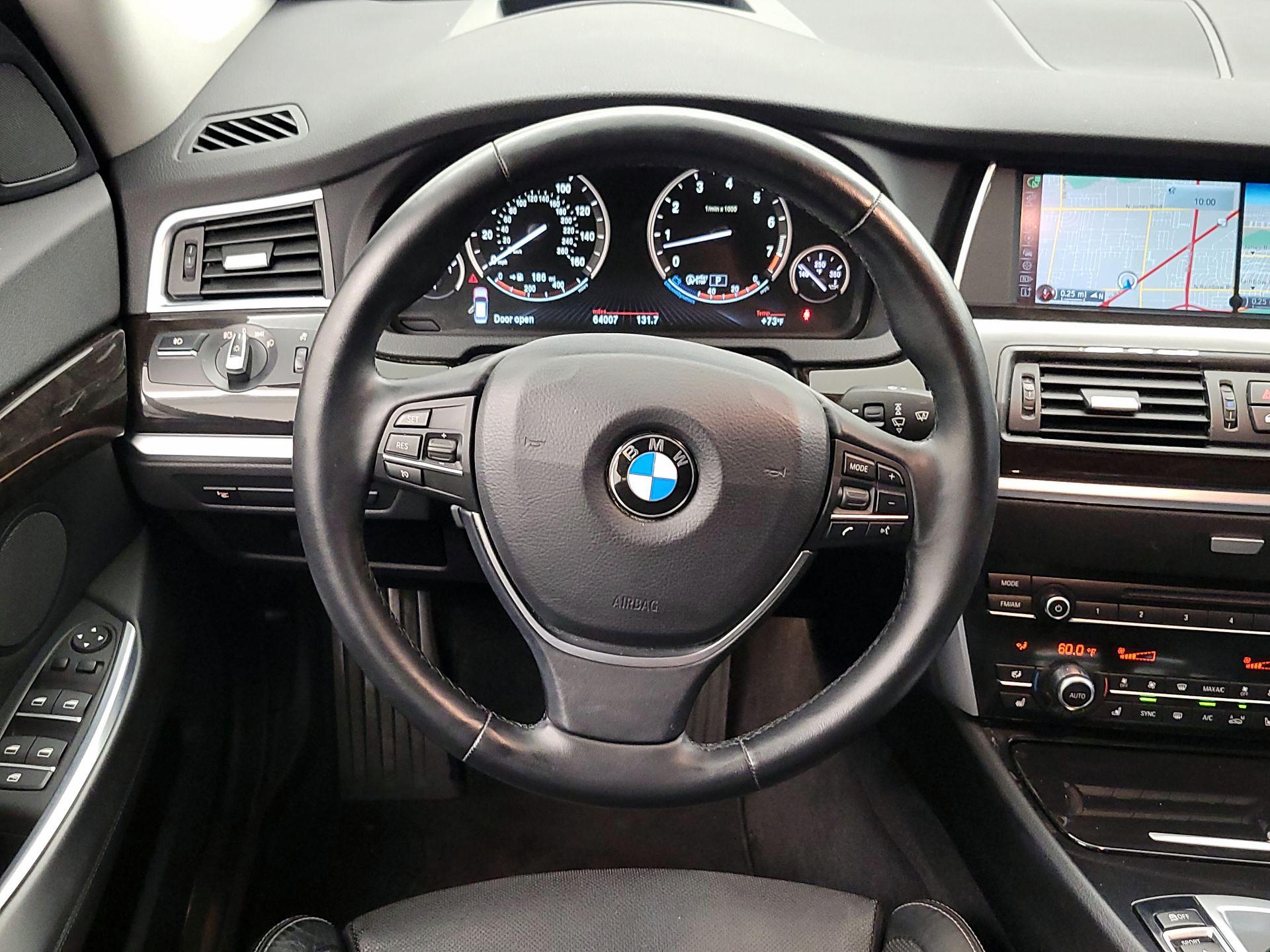 Thumbnail: 2015 BMW 5 Series - 10