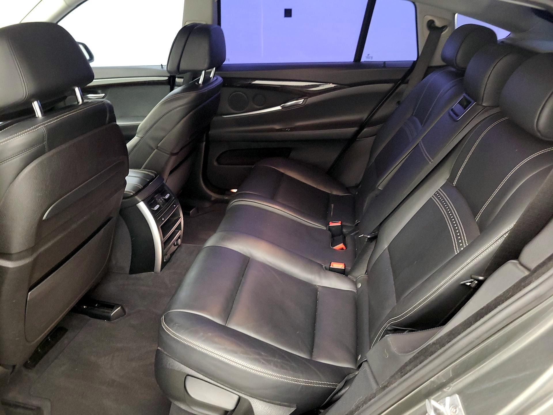 Thumbnail: 2015 BMW 5 Series - 20