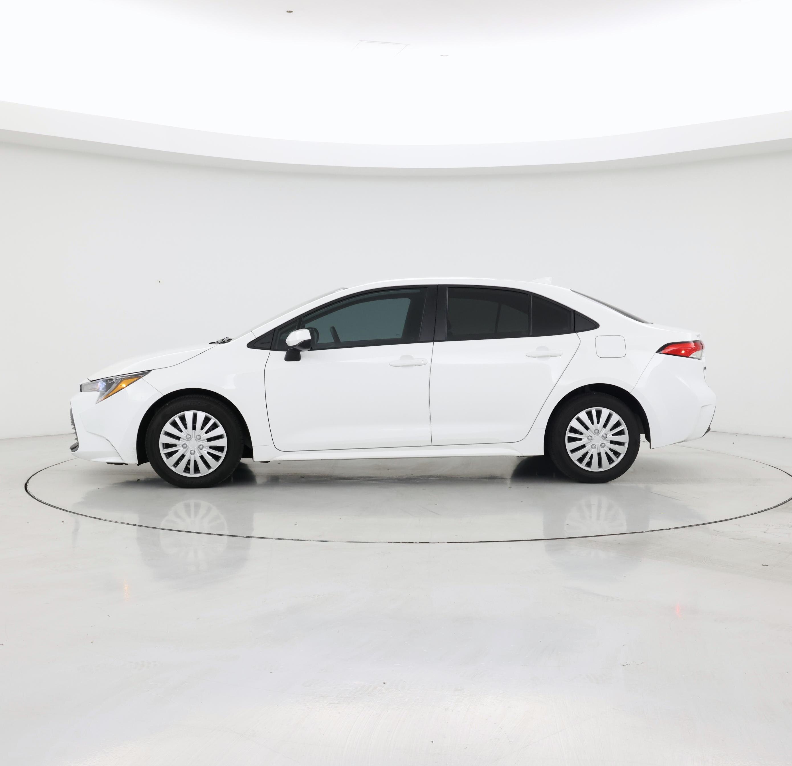 Thumbnail: 2024 Toyota Corolla - 3