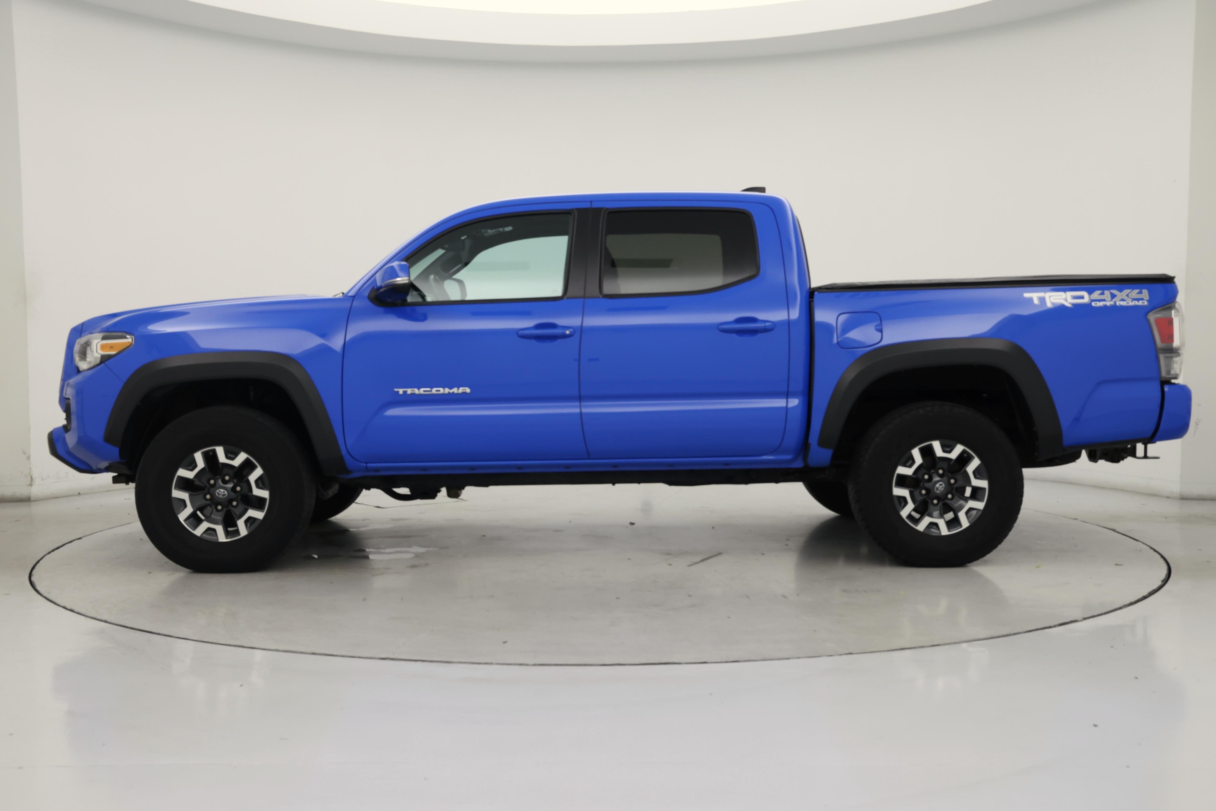 Thumbnail: 2021 Toyota Tacoma - 3