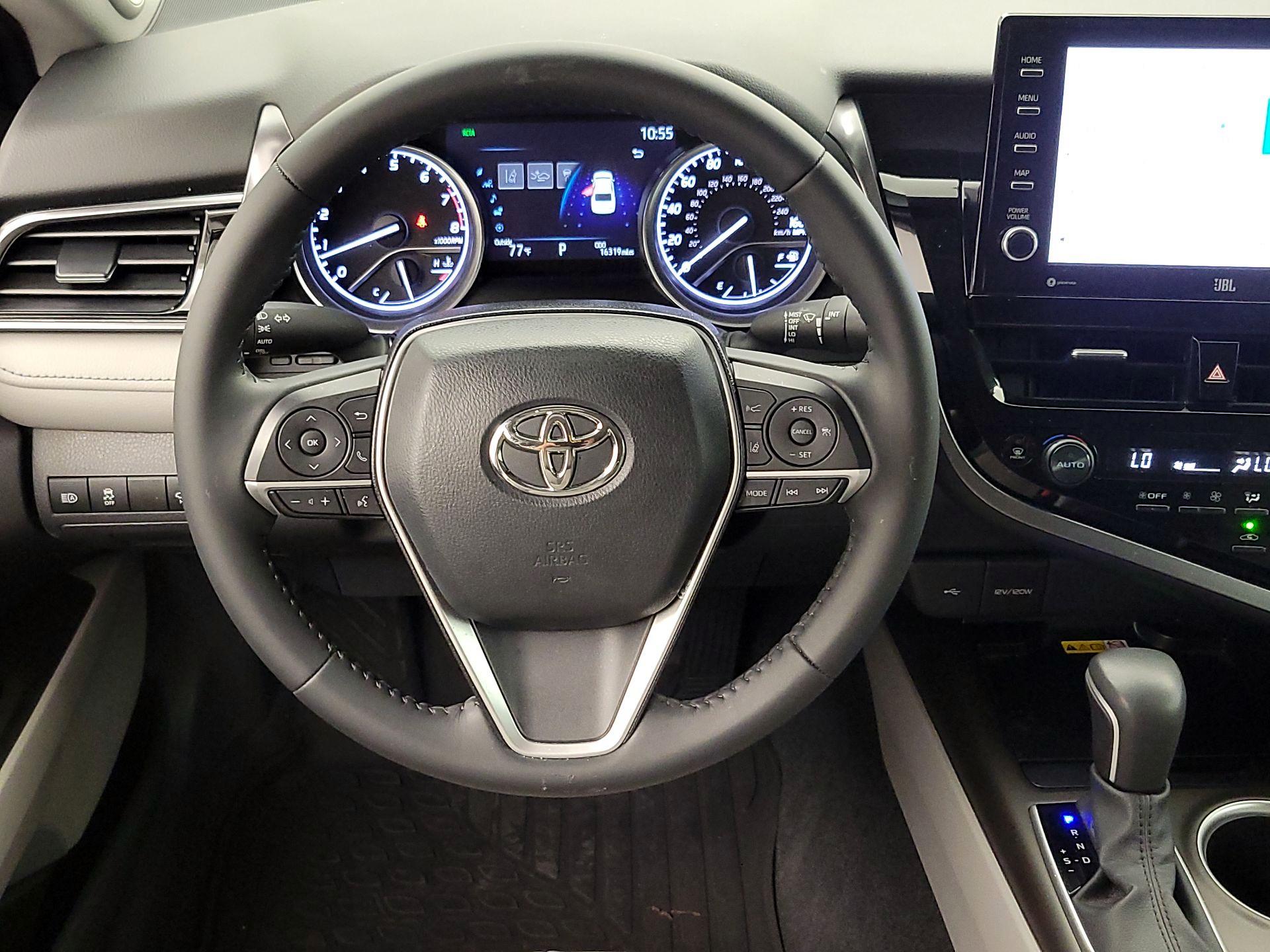 Thumbnail: 2023 Toyota Camry - 10