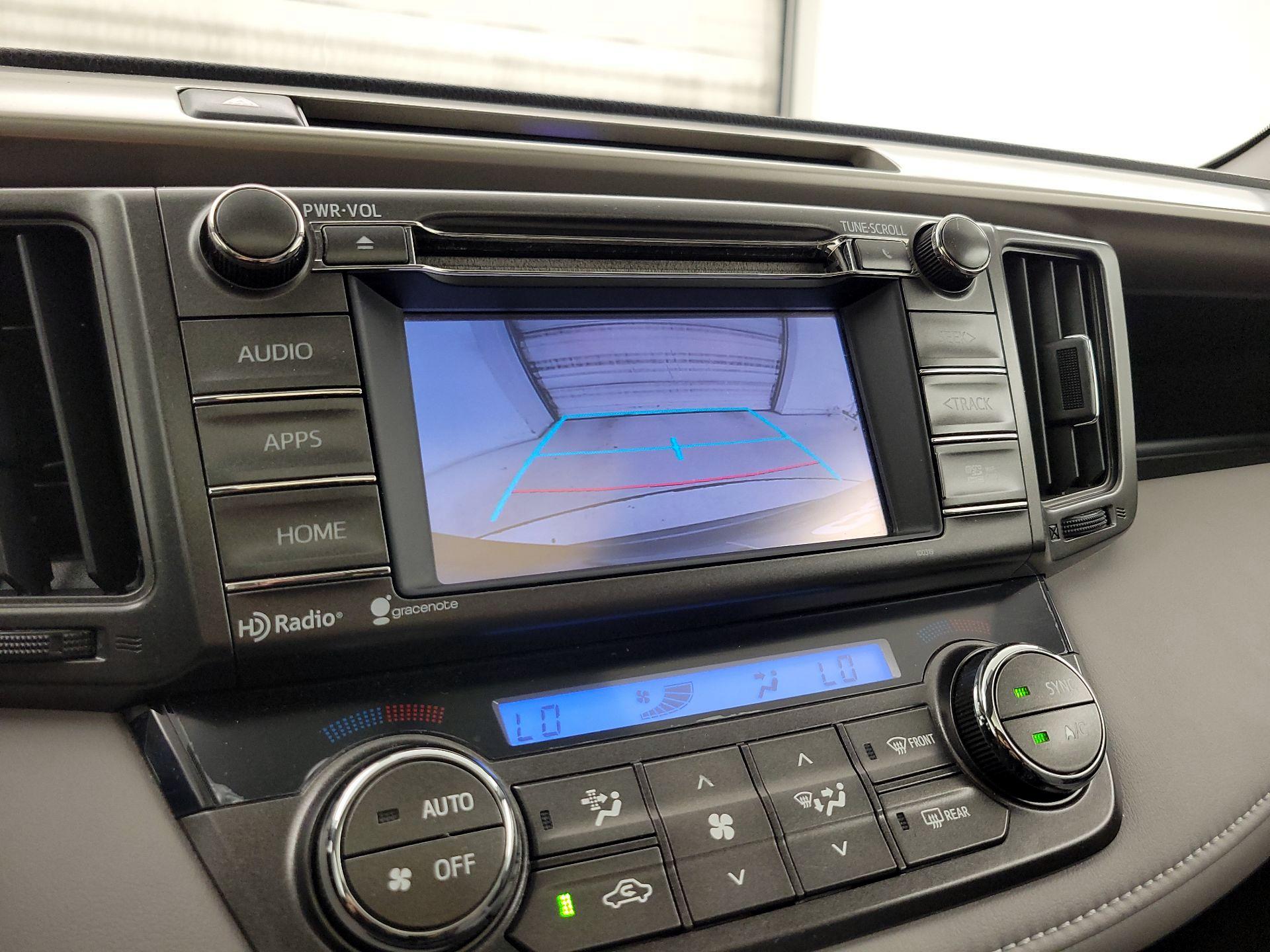 Thumbnail: 2015 Toyota RAV4 - 15