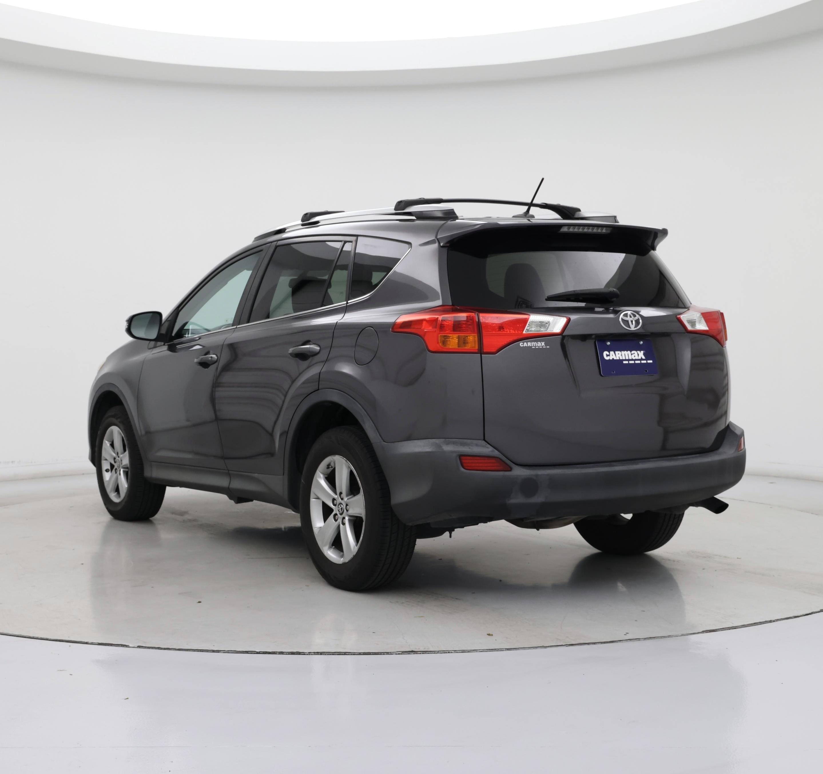 Thumbnail: 2015 Toyota RAV4 - 2
