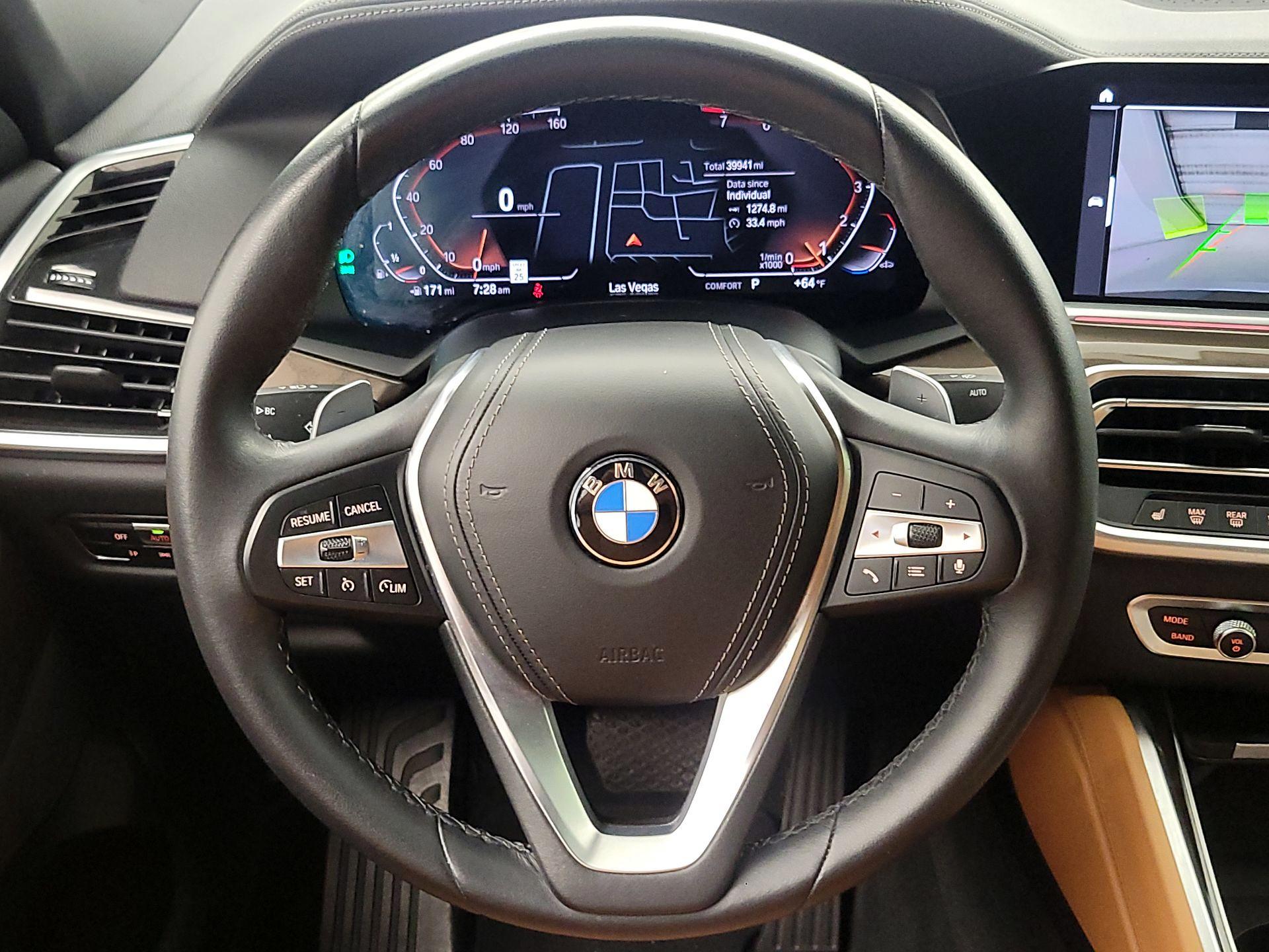 Thumbnail: 2022 BMW X6 - 10