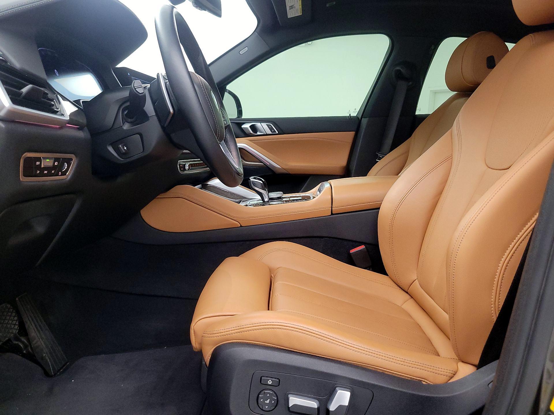 Thumbnail: 2022 BMW X6 - 11