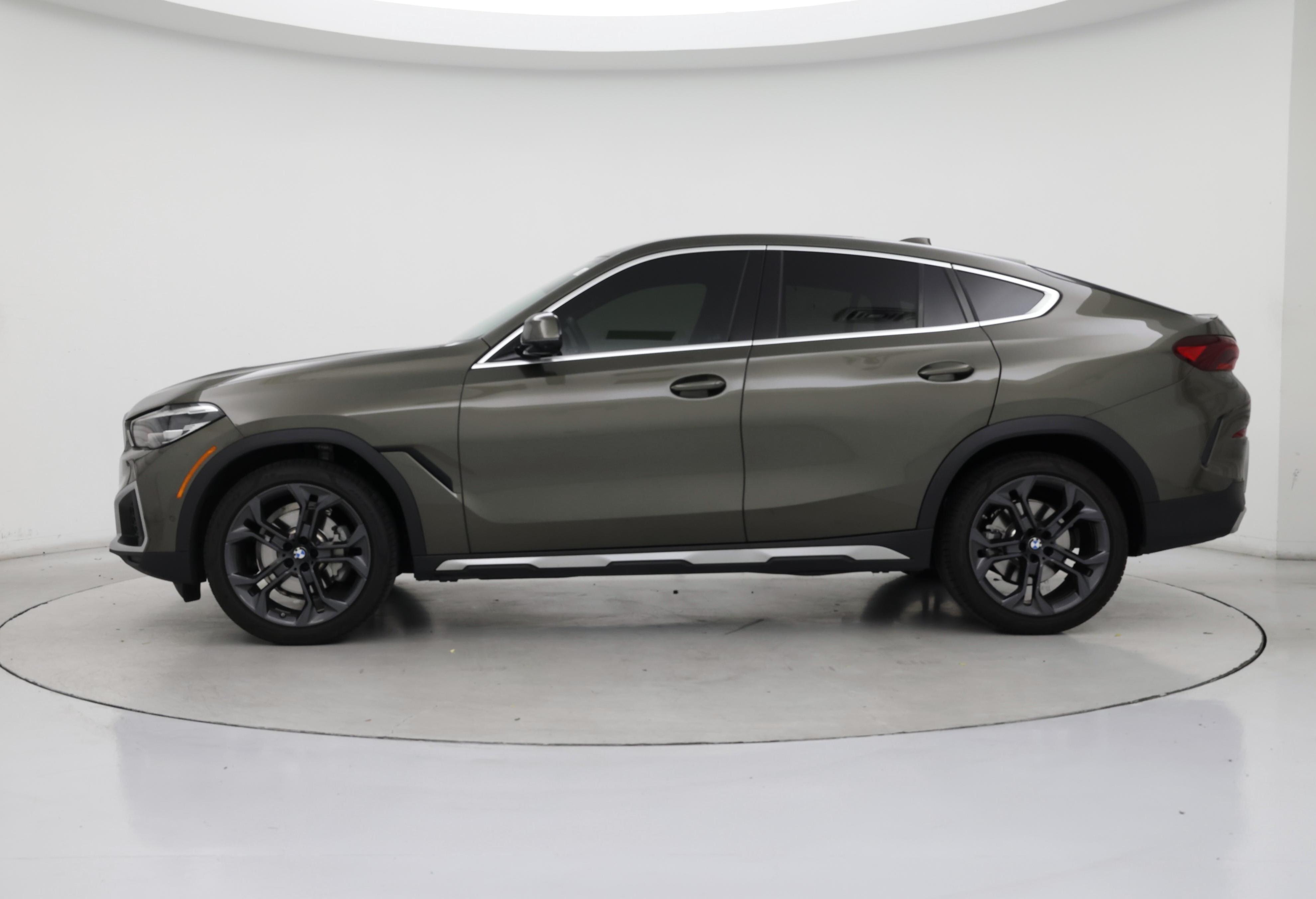 Thumbnail: 2022 BMW X6 - 3