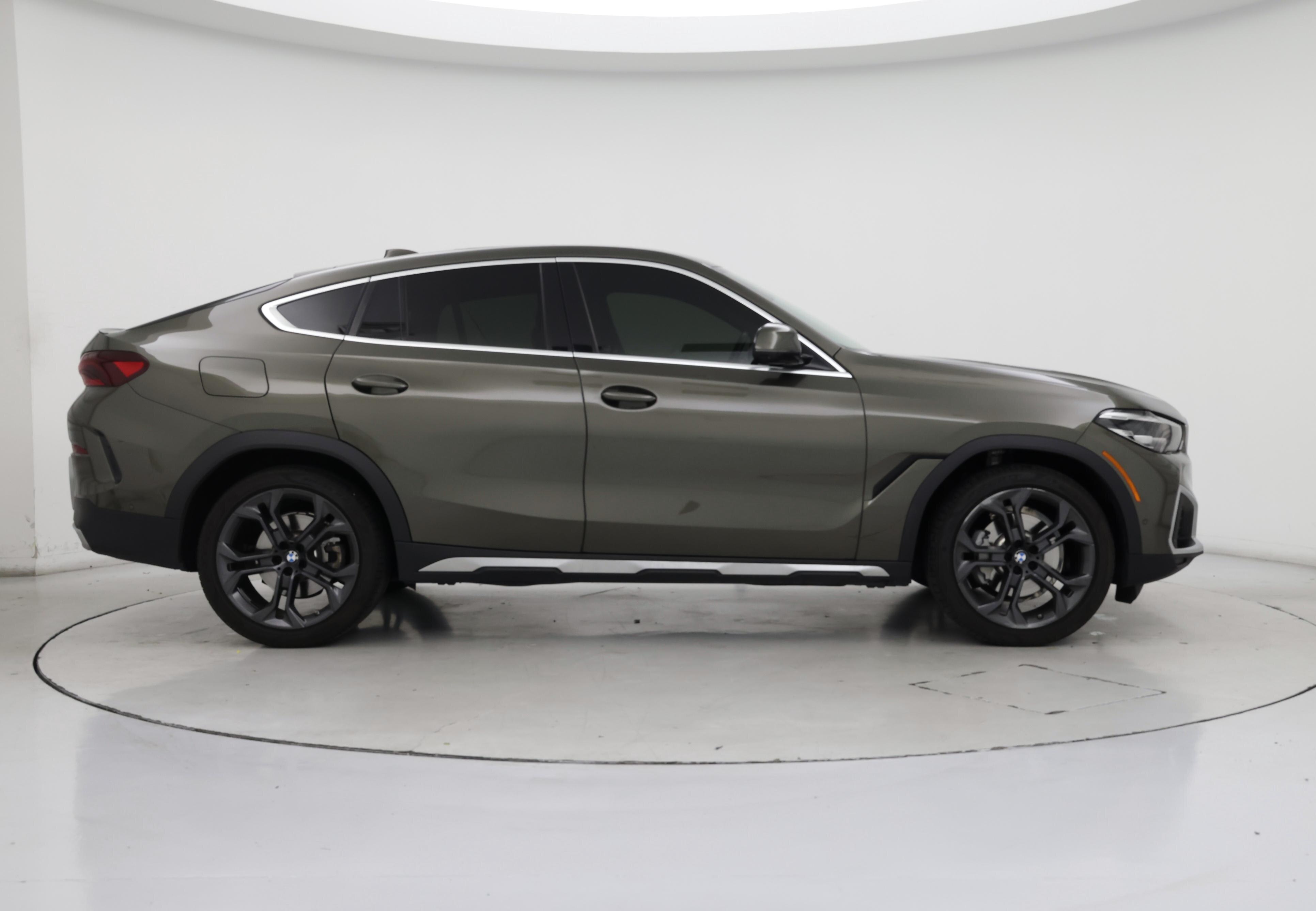 Thumbnail: 2022 BMW X6 - 7
